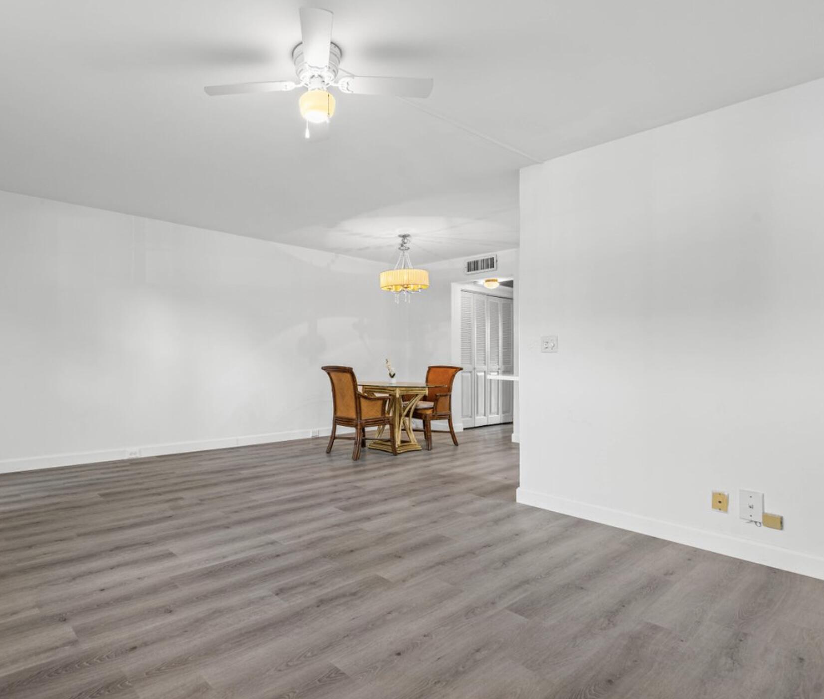 CAMBRIDGE B CONDO - Residential
