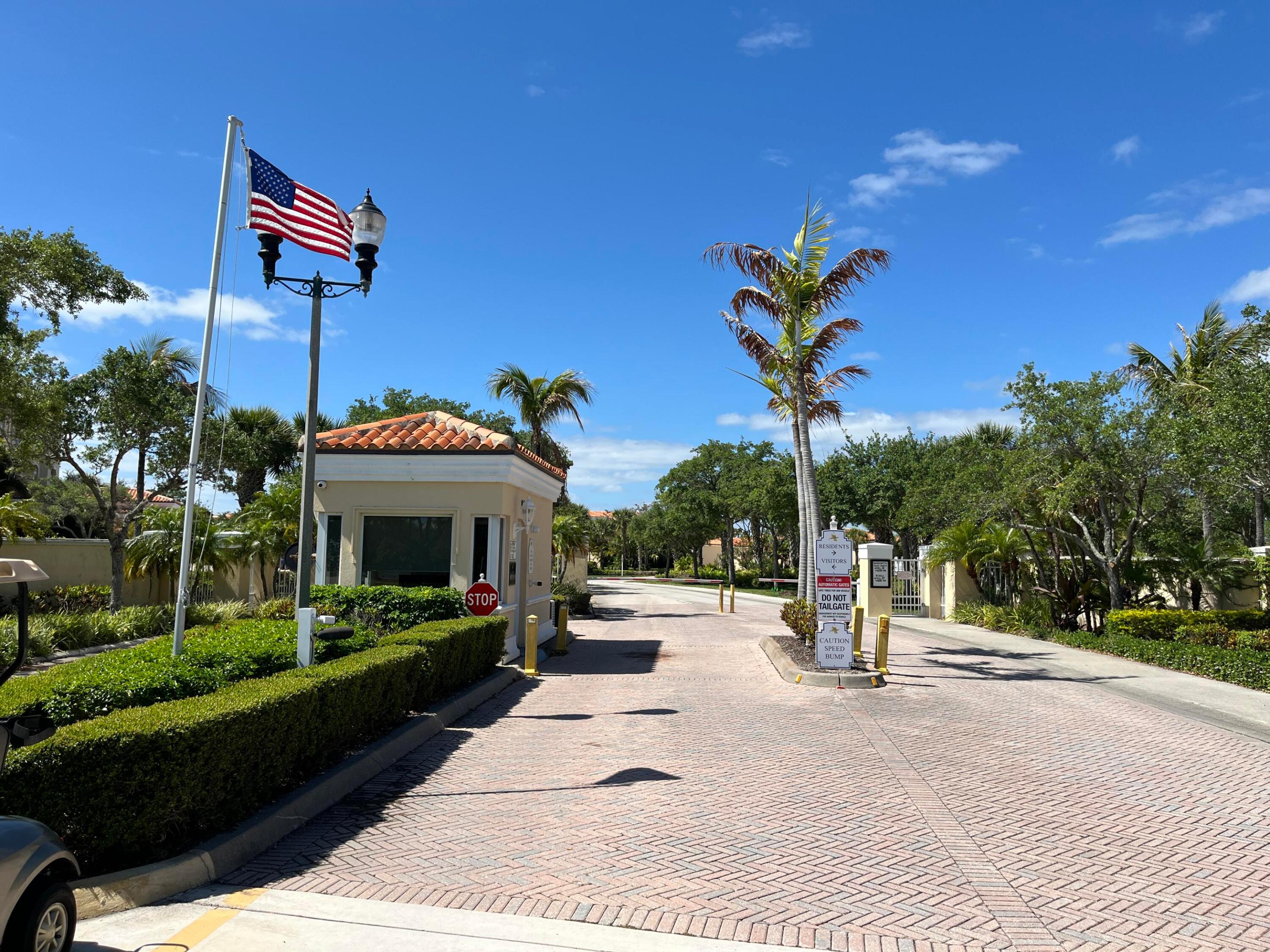 16 W Harbour Isle Dr Drive W 106