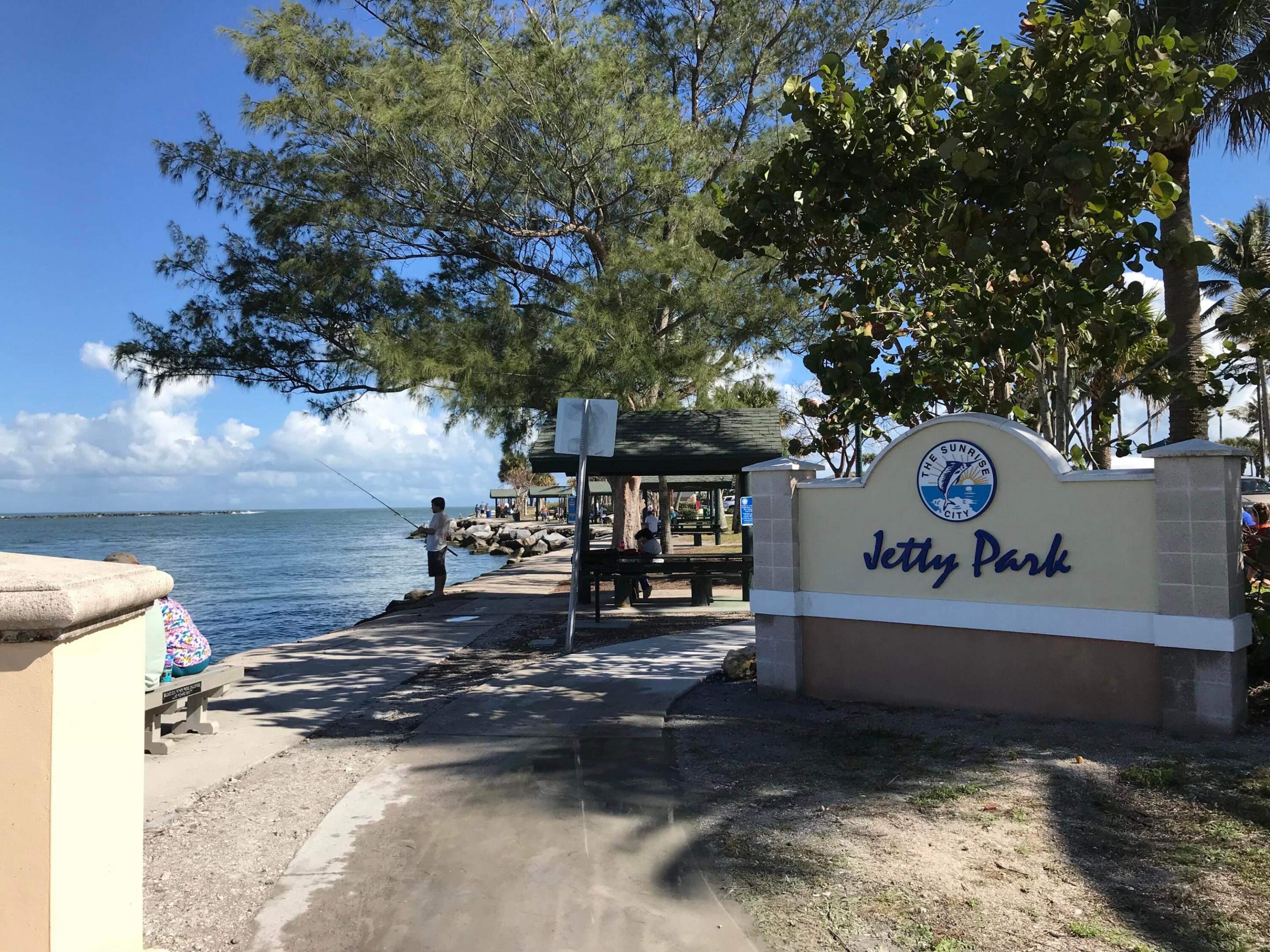 HARBOUR ISLE AT HUTCHINSON ISLAND WEST - Residential