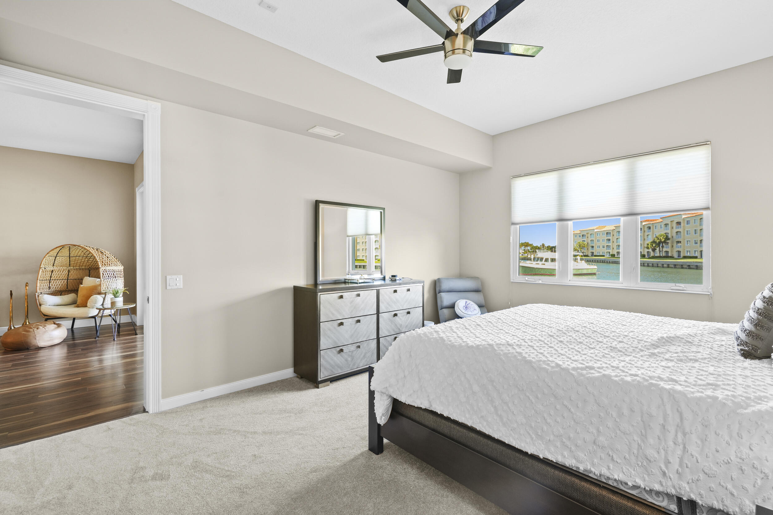 HARBOUR ISLE AT HUTCHINSON ISLAND WEST - Residential