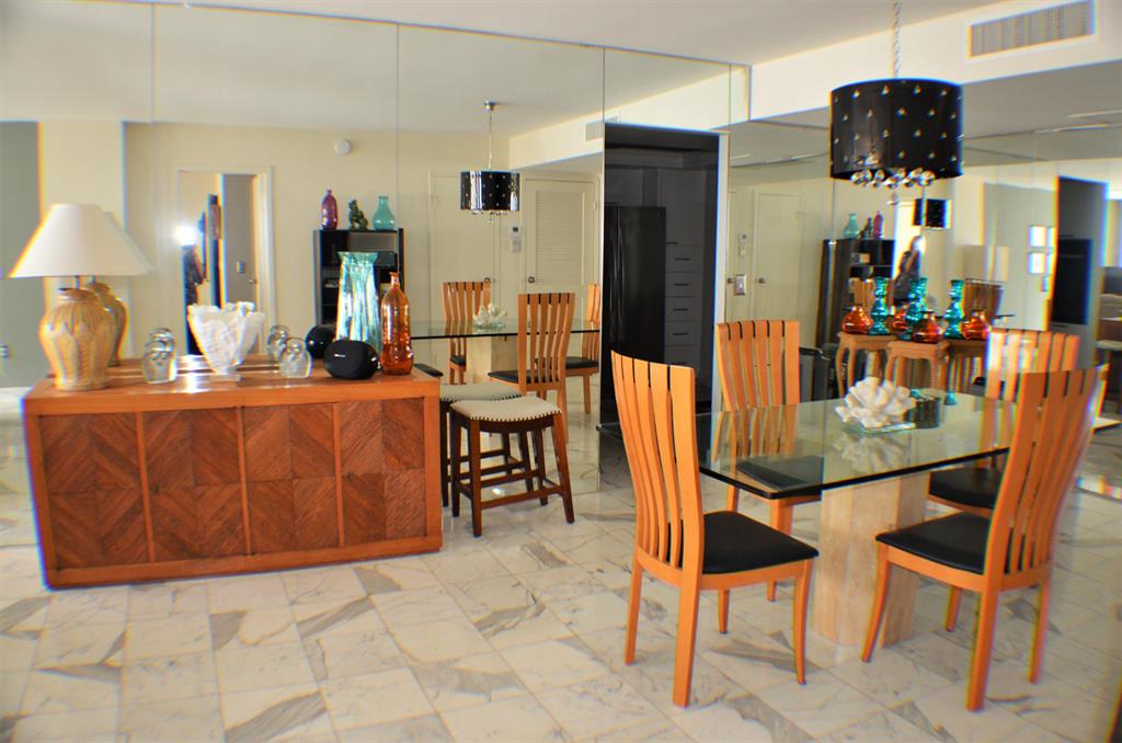 Barclay Condominium - Residential