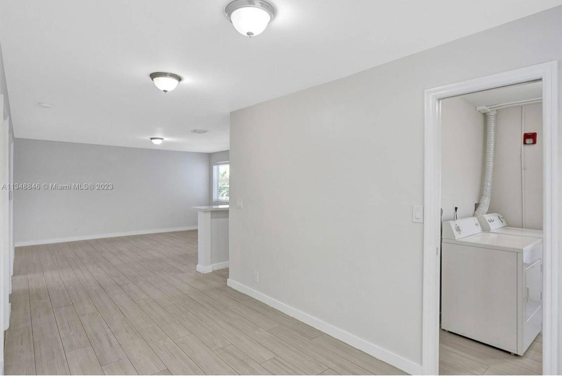 HOLLYWOOD COUNTRY CLUB DI - Residential Lease