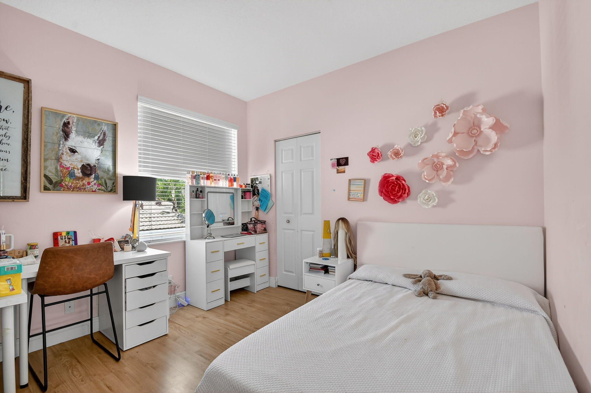 JOURNEYS END 1 - Residential