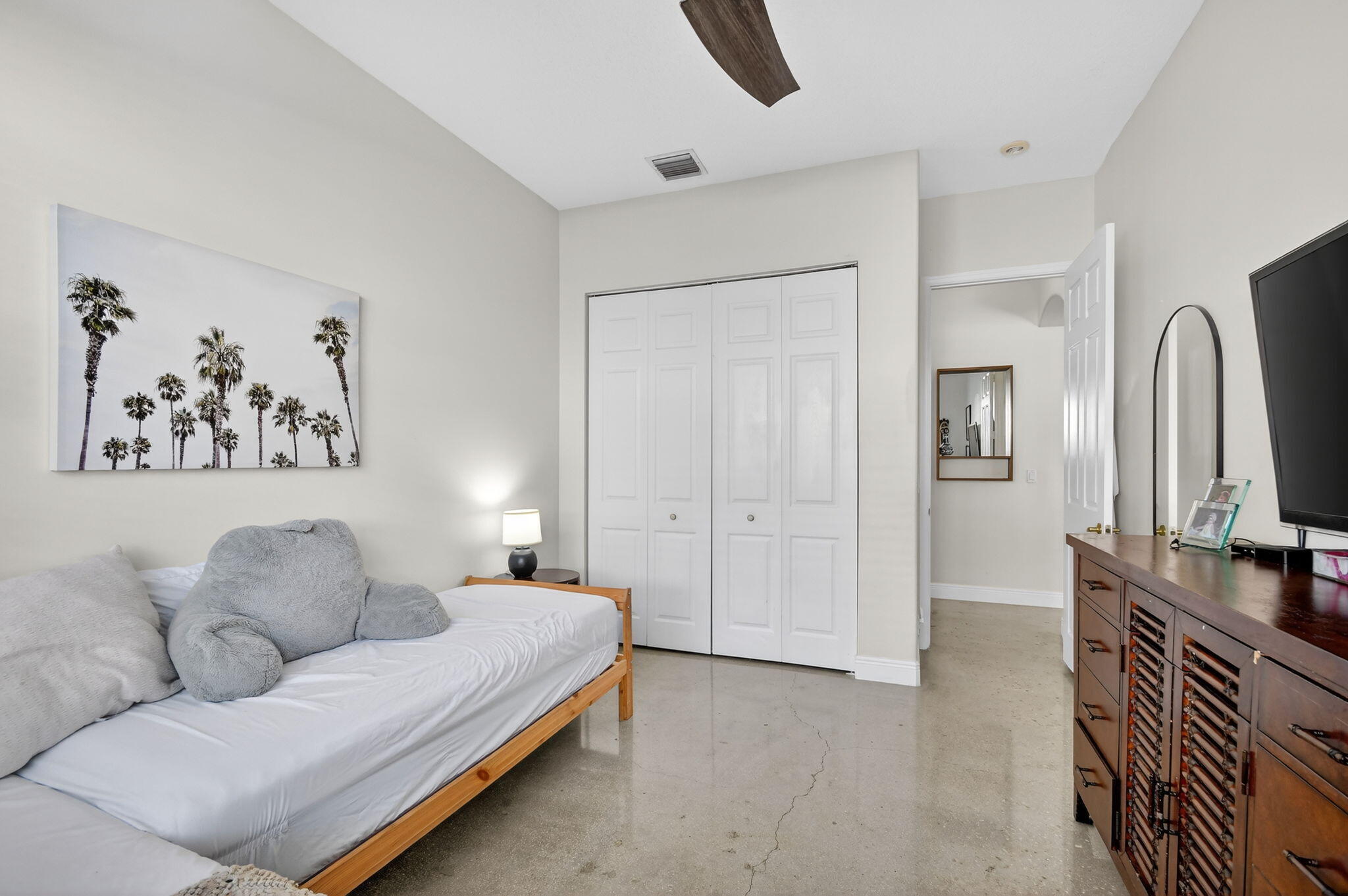 JOURNEYS END 1 - Residential