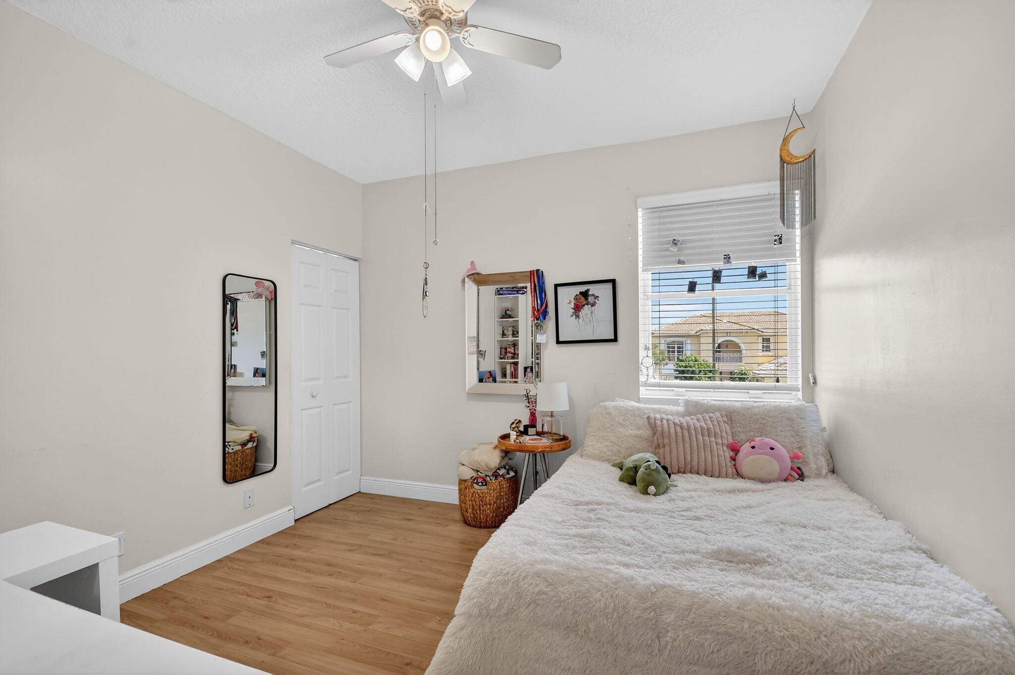 JOURNEYS END 1 - Residential