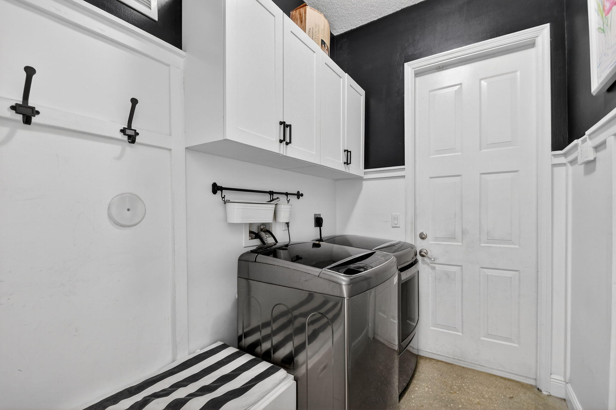 JOURNEYS END 1 - Residential