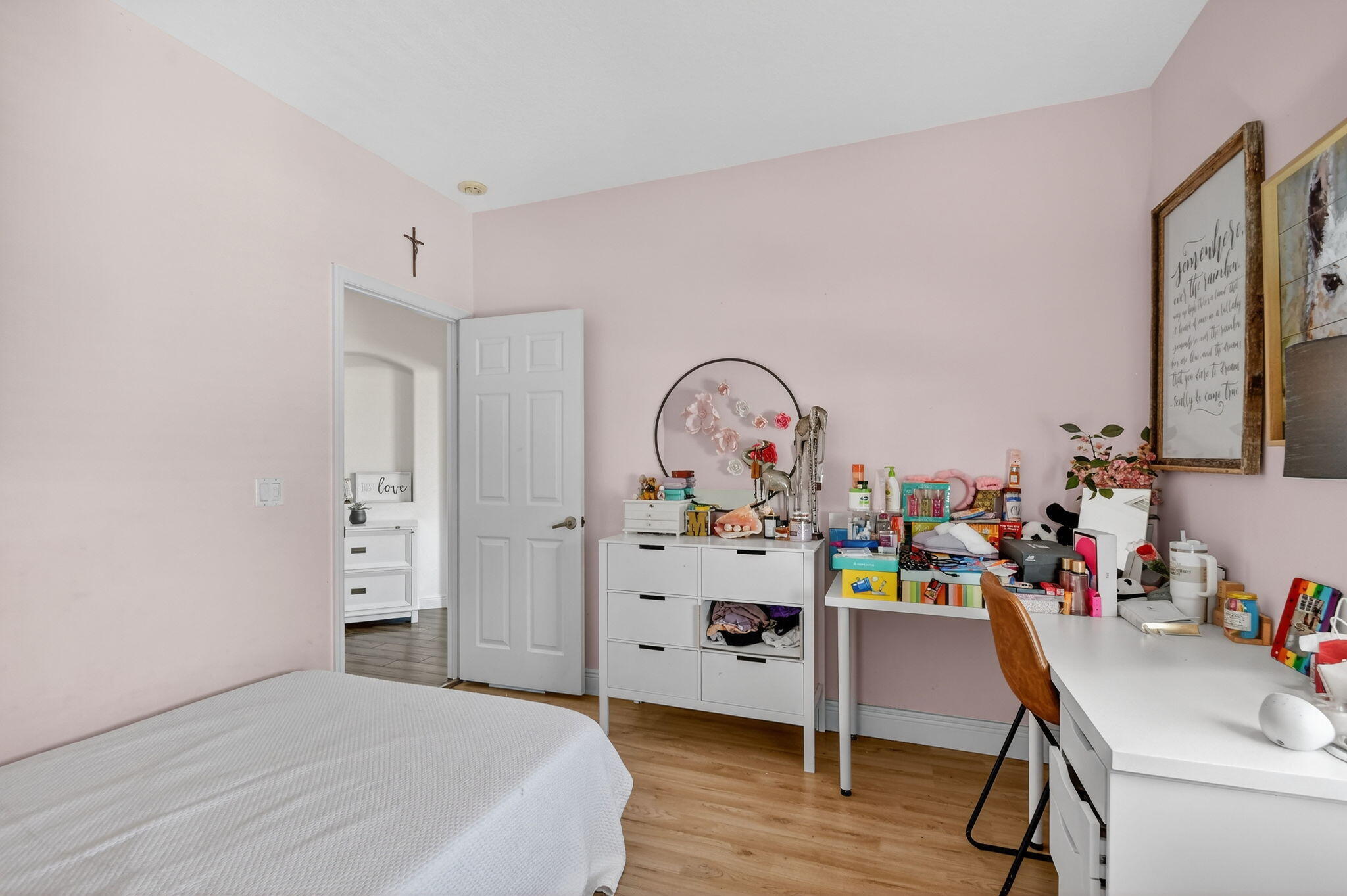 JOURNEYS END 1 - Residential