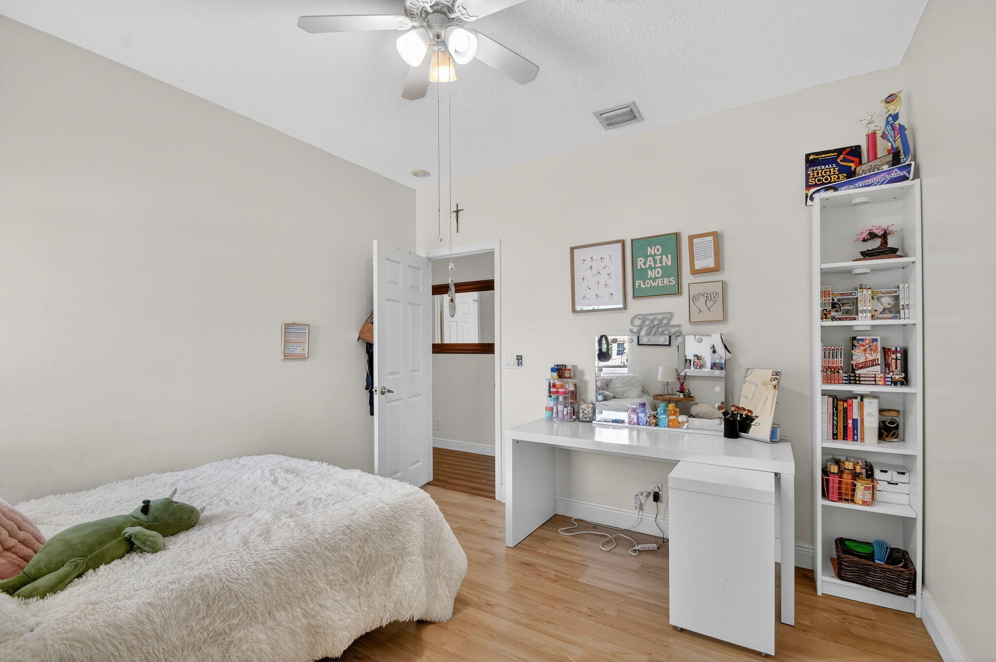 JOURNEYS END 1 - Residential