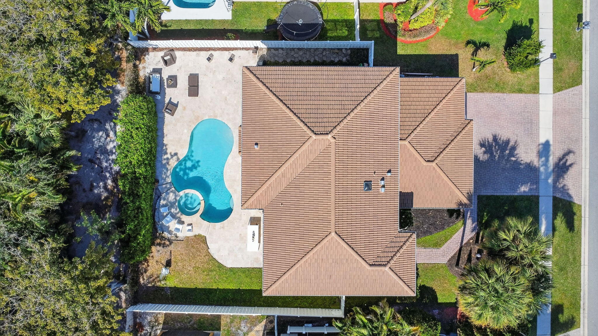 JOURNEYS END 1 - Residential