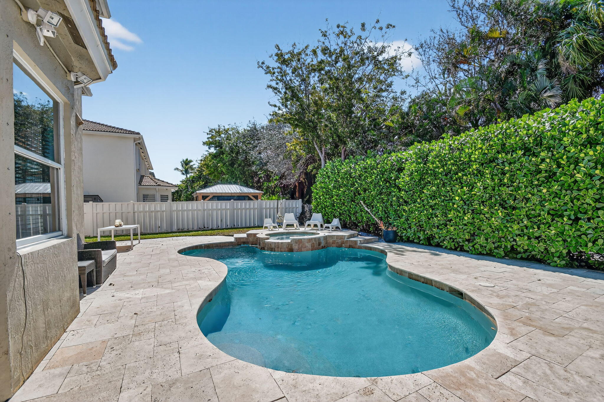 JOURNEYS END 1 - Residential