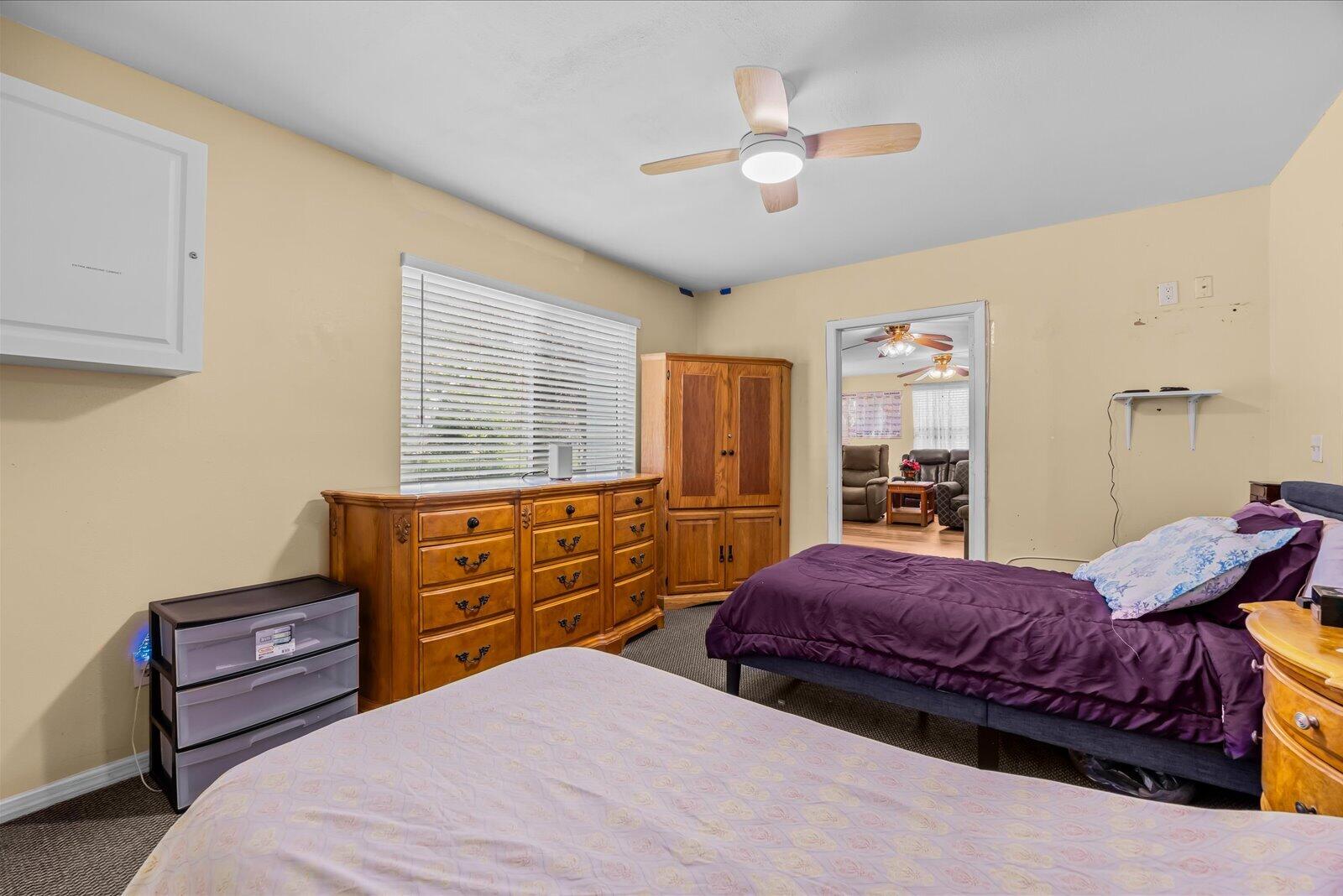 PORT ST LUCIE SECTION 49 - Residential