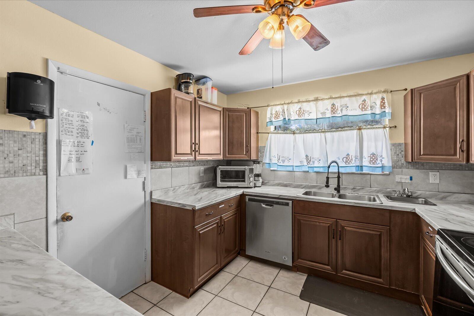PORT ST LUCIE SECTION 49 - Residential