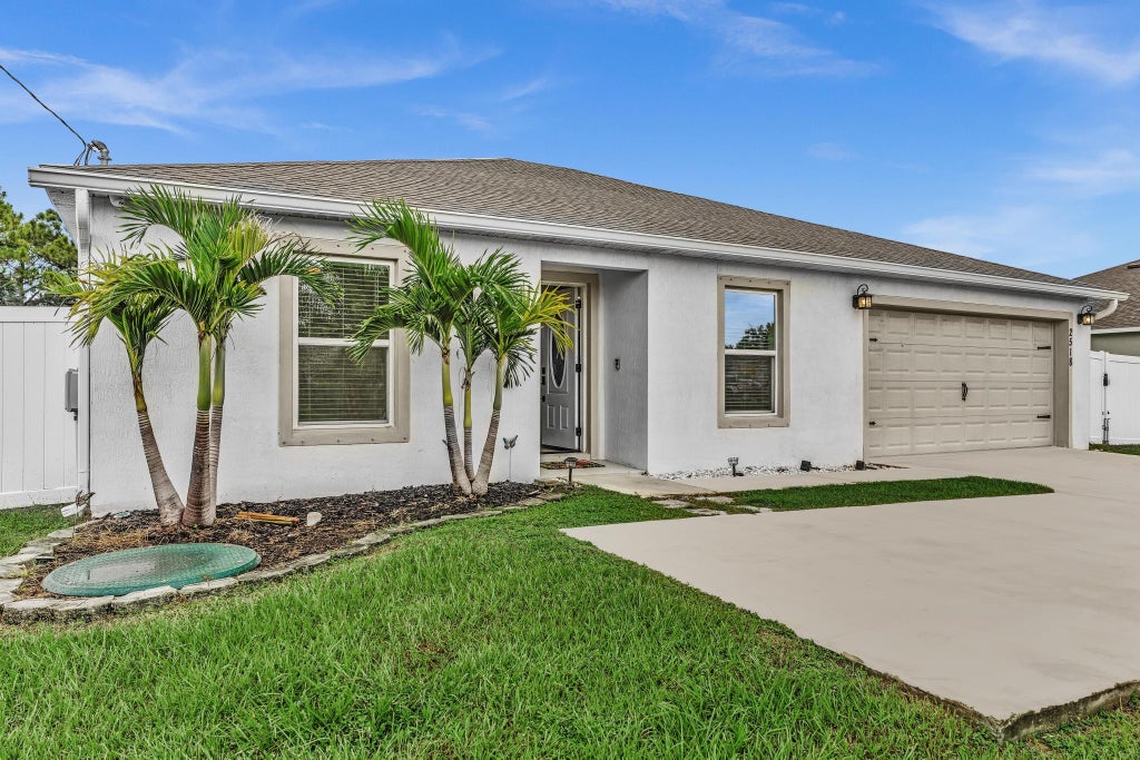 Photo of 2518 SW SAVAGE Boulevard, Port Saint Lucie, FL 34953 (MLS # B26061885)