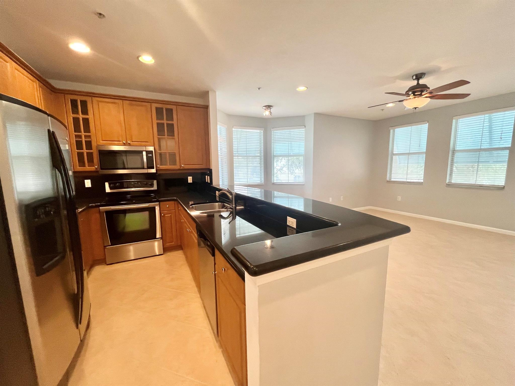 RENAISSANCE COMMONS PUD - Residential Lease