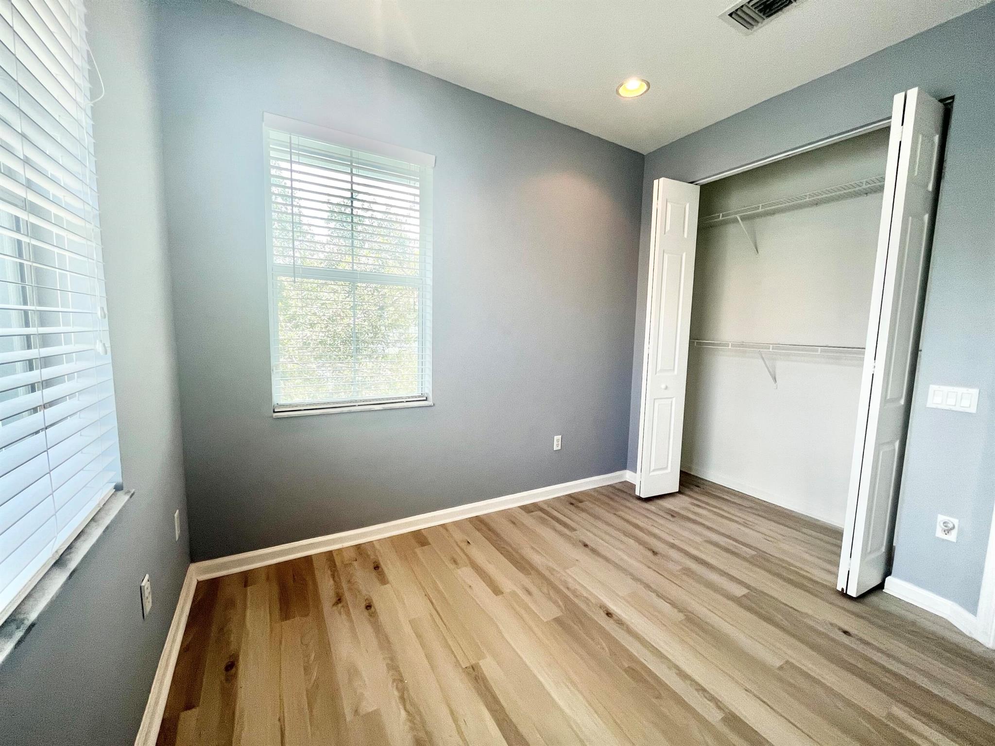 RENAISSANCE COMMONS PUD - Residential Lease