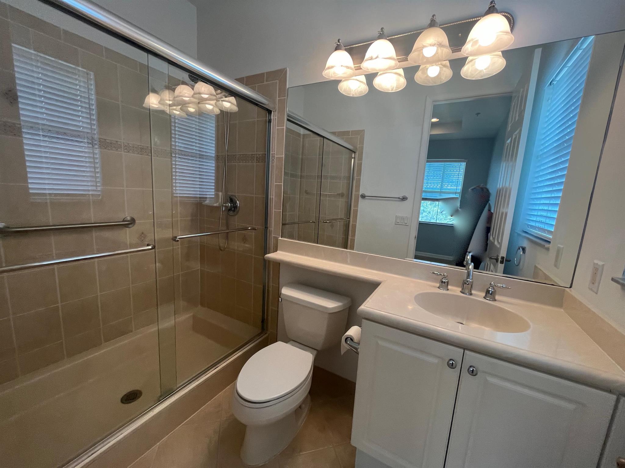 RENAISSANCE COMMONS PUD - Residential Lease