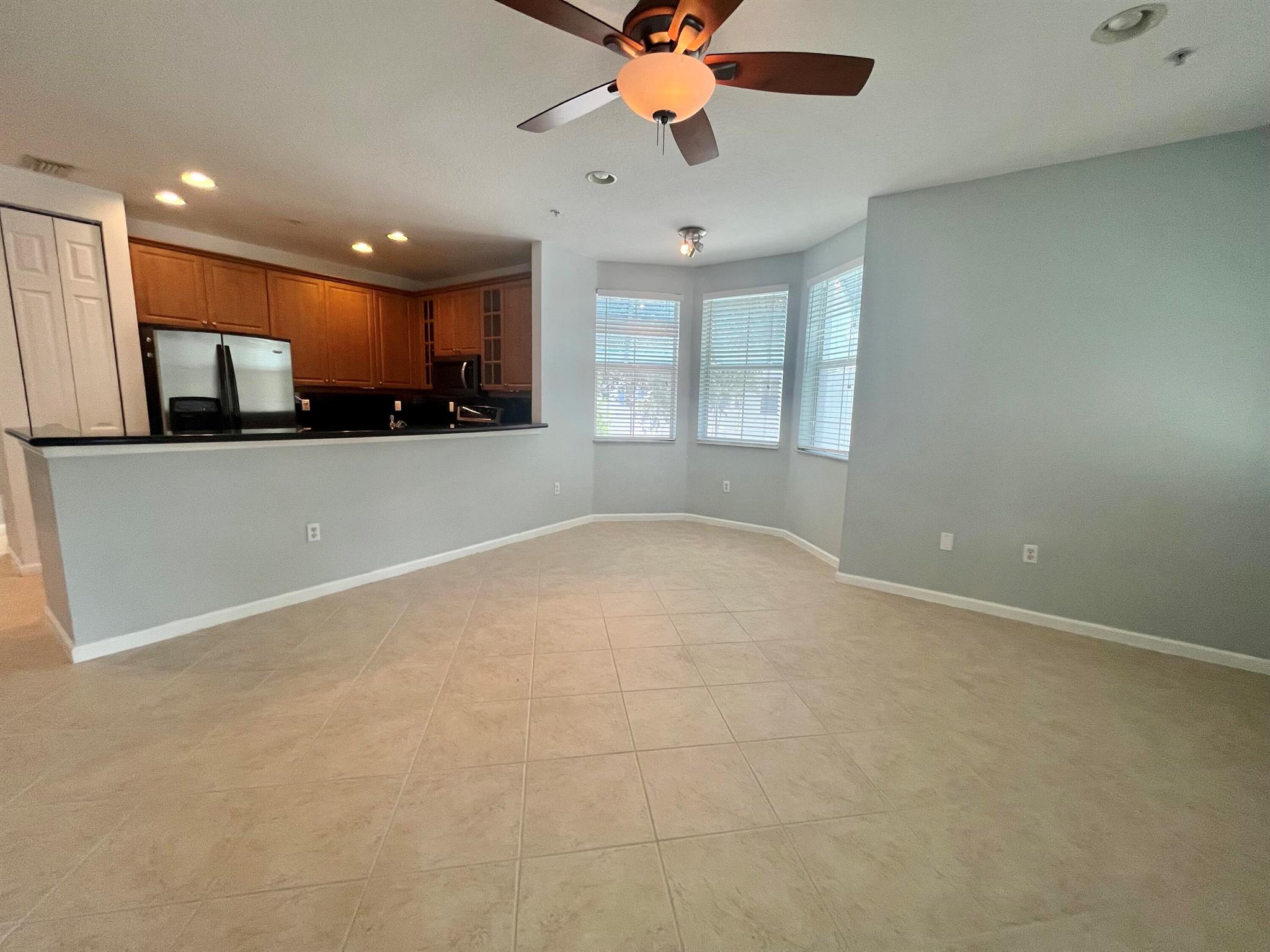 RENAISSANCE COMMONS PUD - Residential Lease