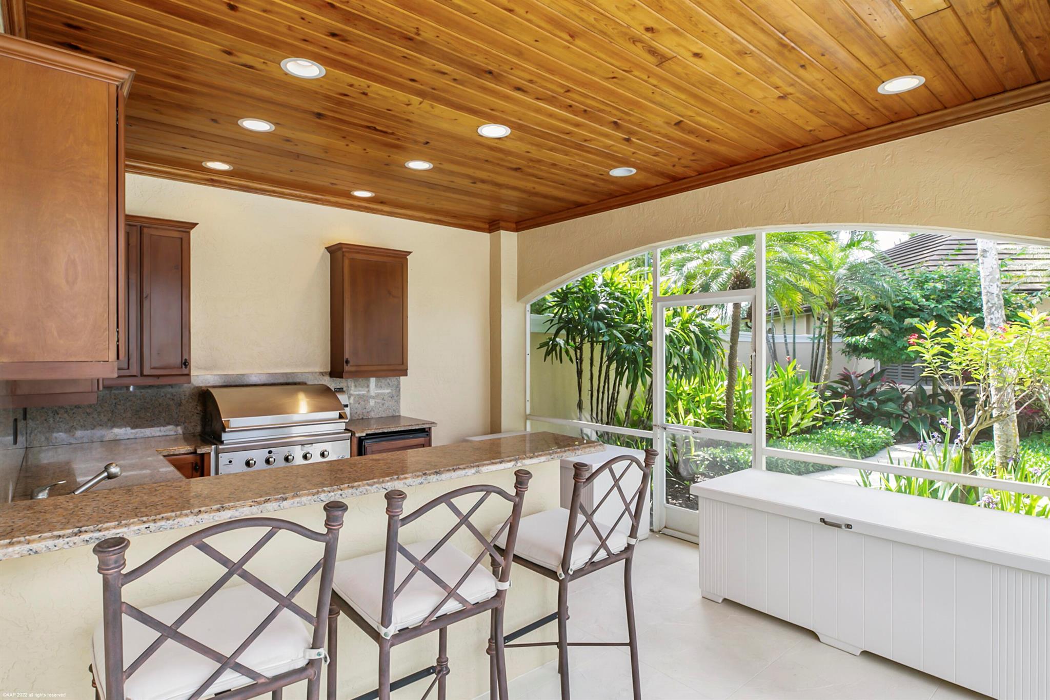 PALM BEACH POINT - Residential