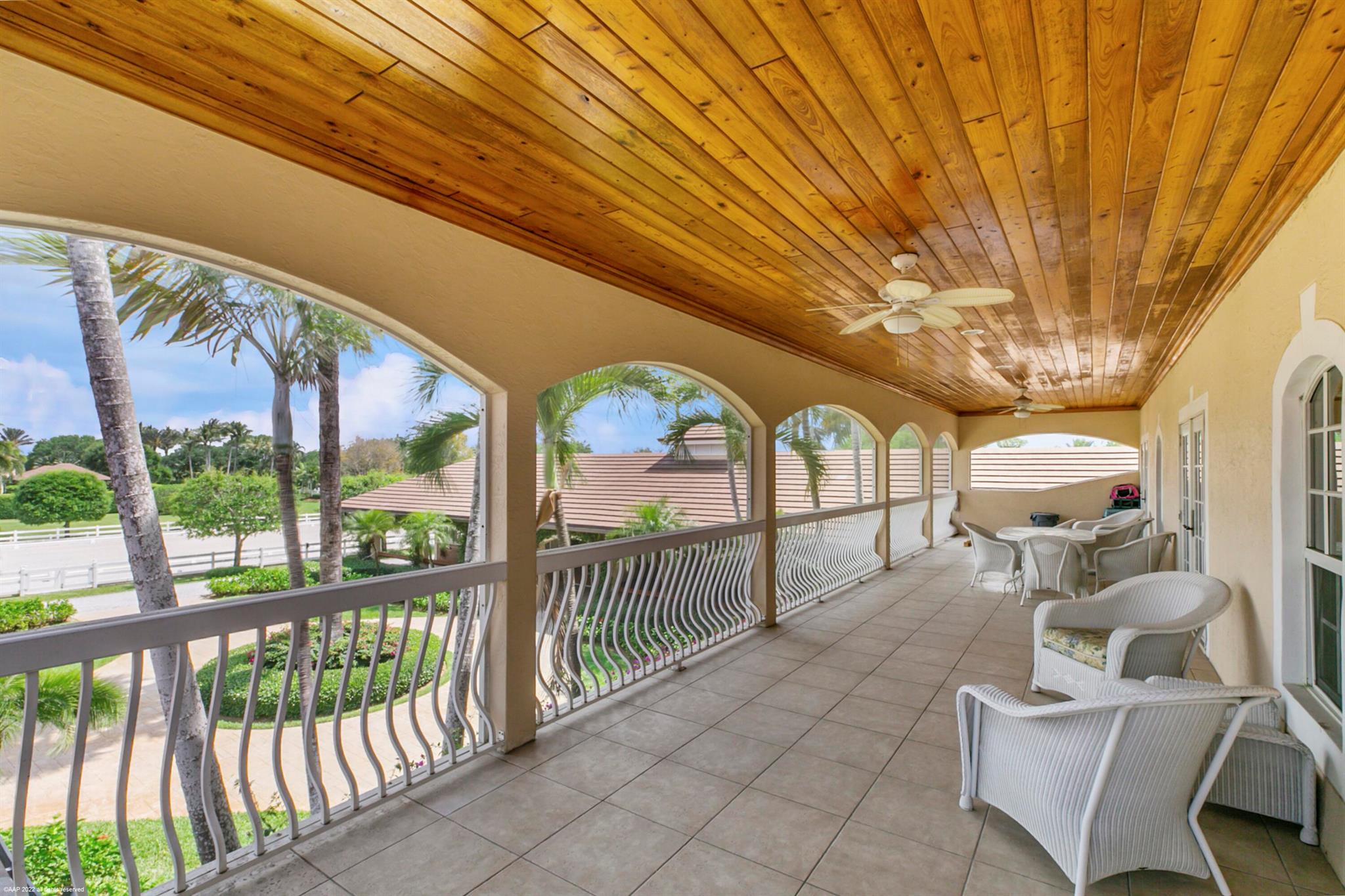 PALM BEACH POINT - Residential