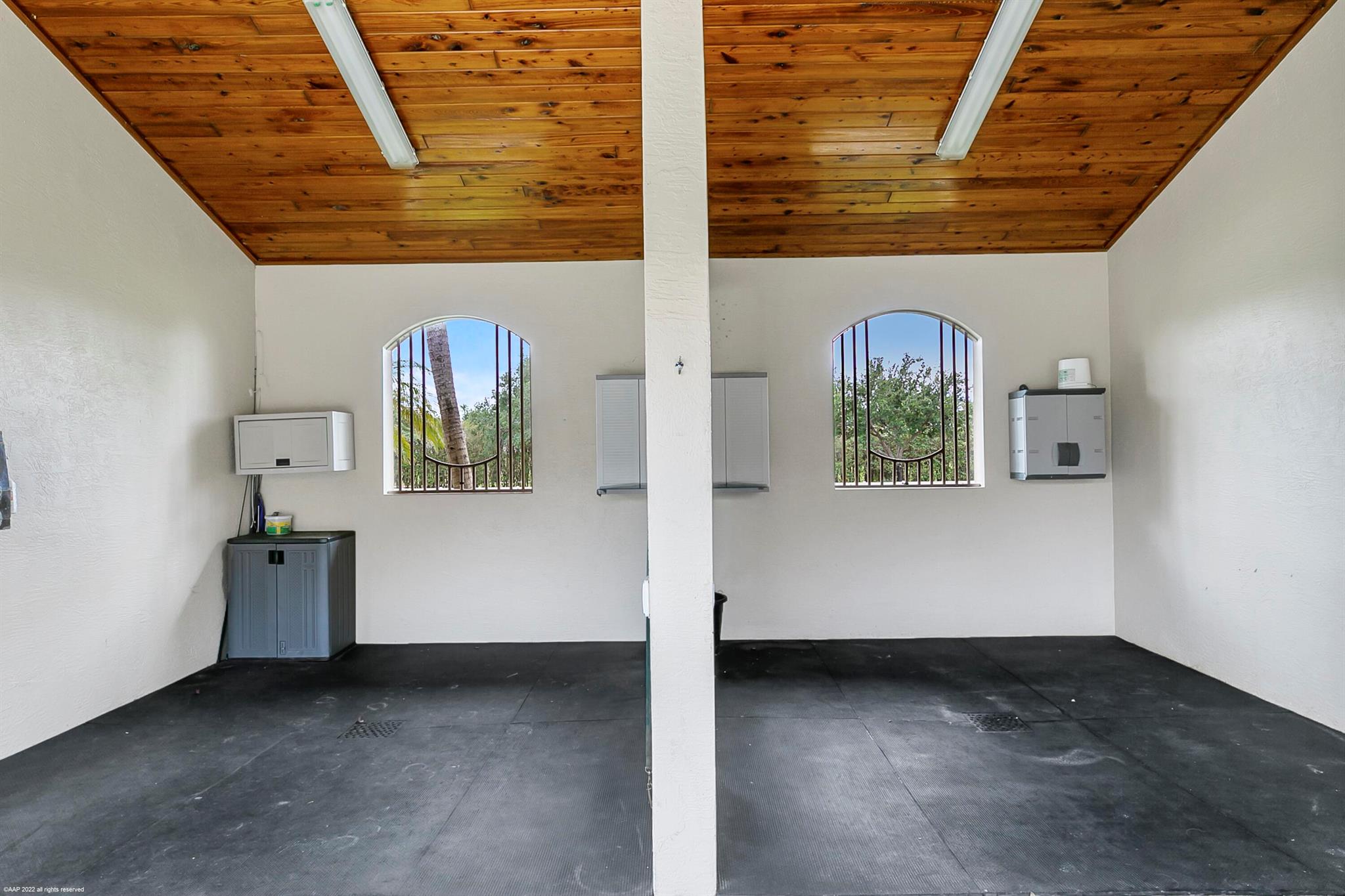 PALM BEACH POINT - Residential