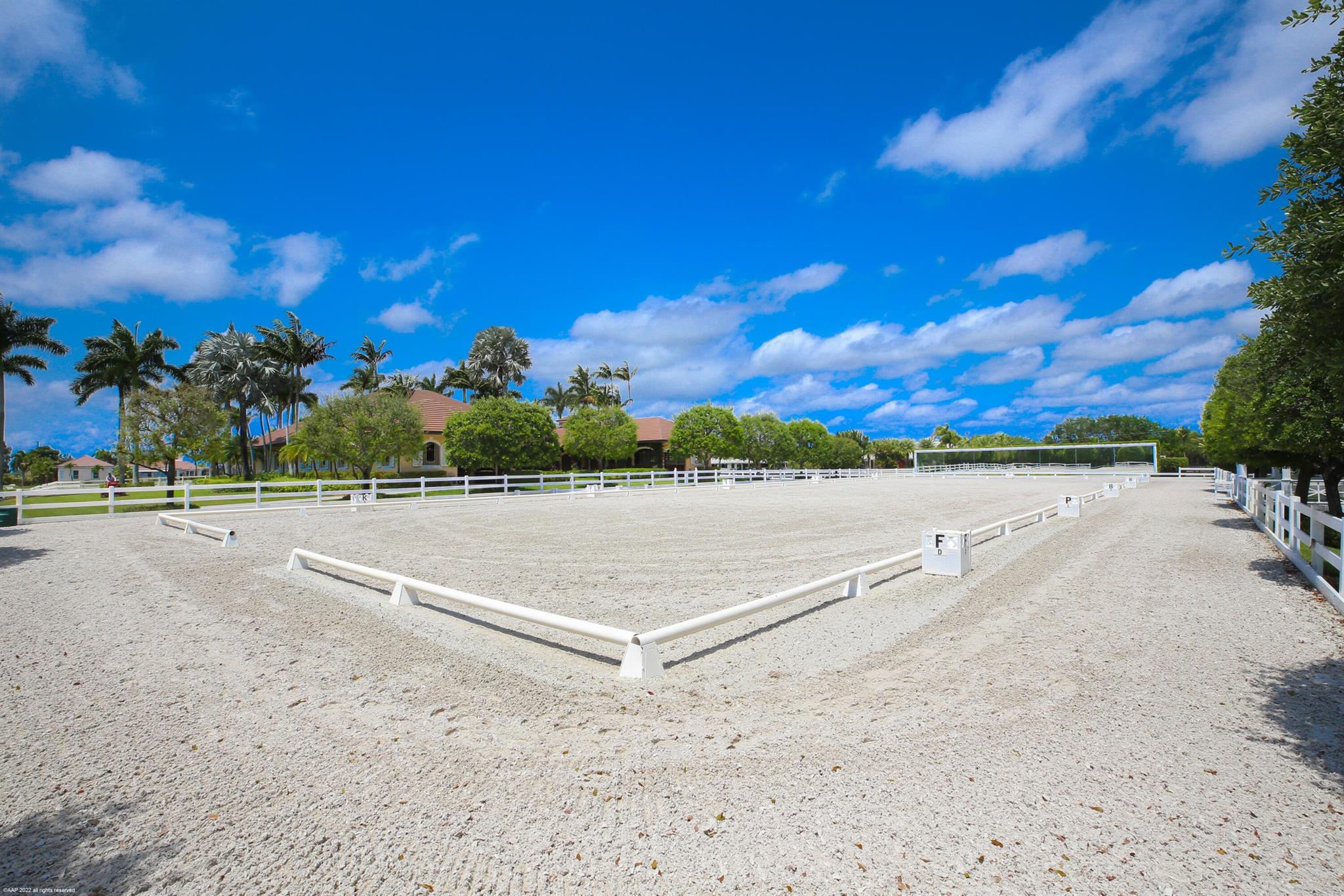 PALM BEACH POINT - Residential