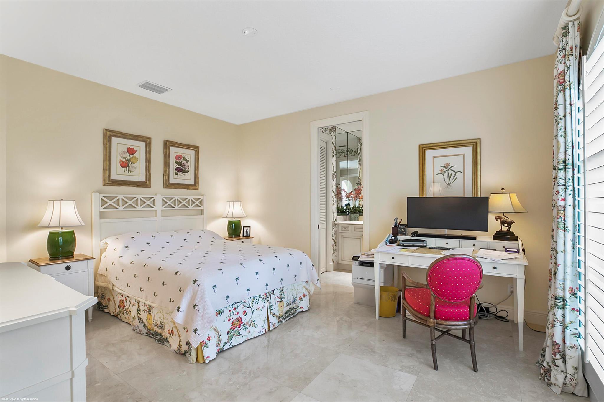 PALM BEACH POINT - Residential