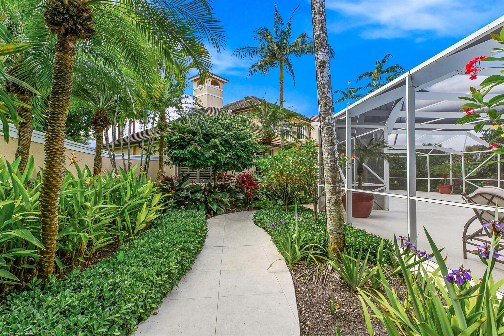 PALM BEACH POINT - Residential