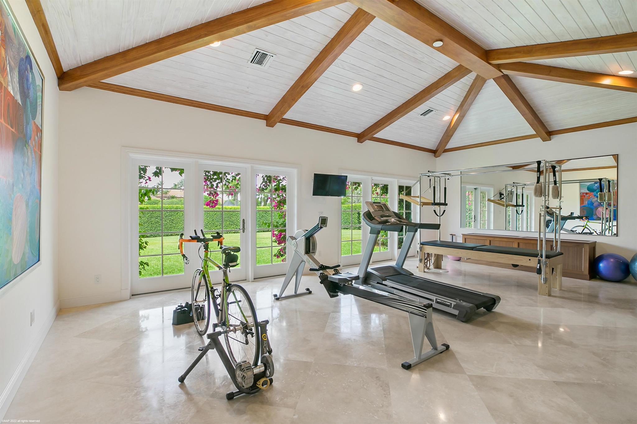 PALM BEACH POINT - Residential