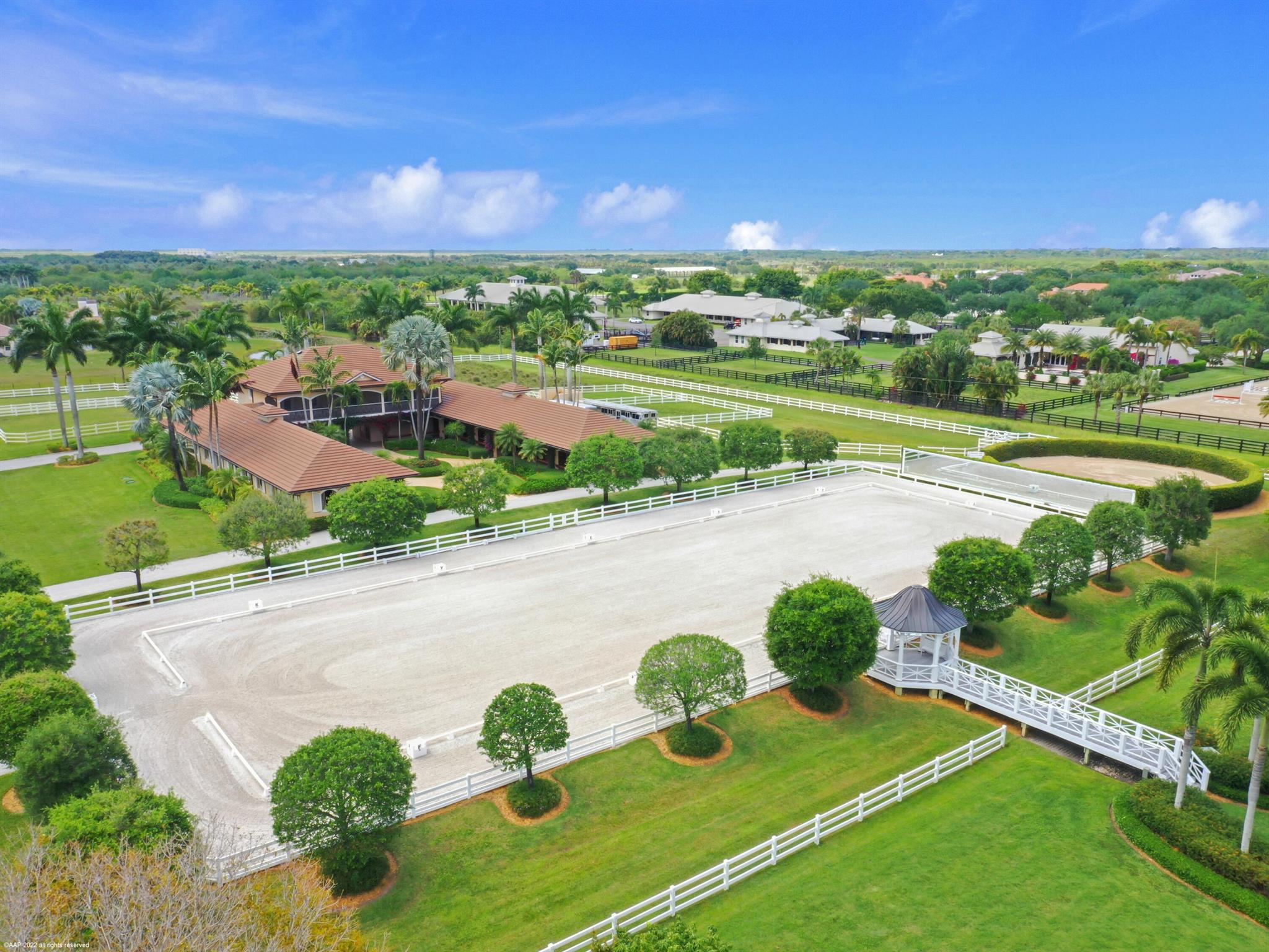PALM BEACH POINT - Residential