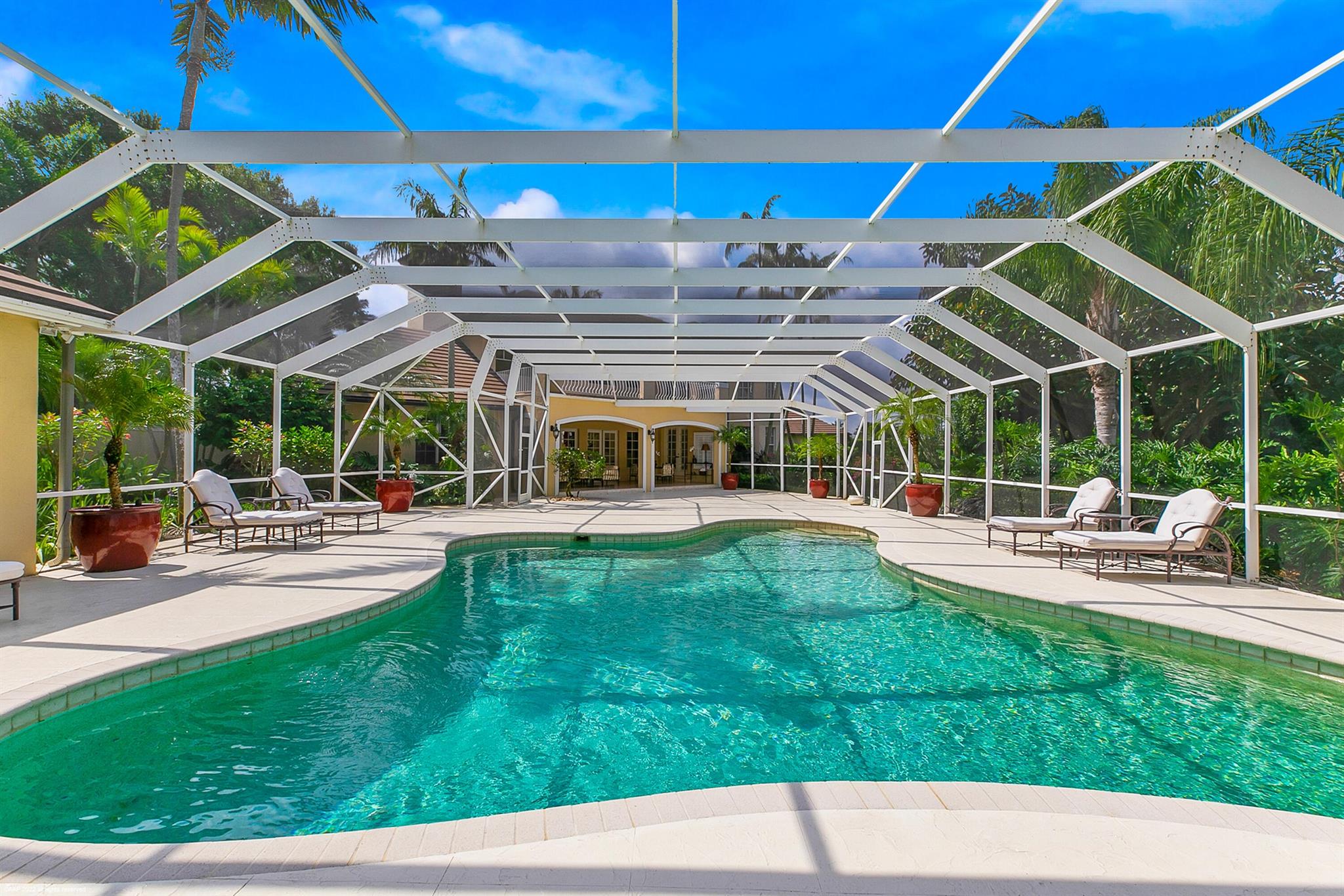 PALM BEACH POINT - Residential