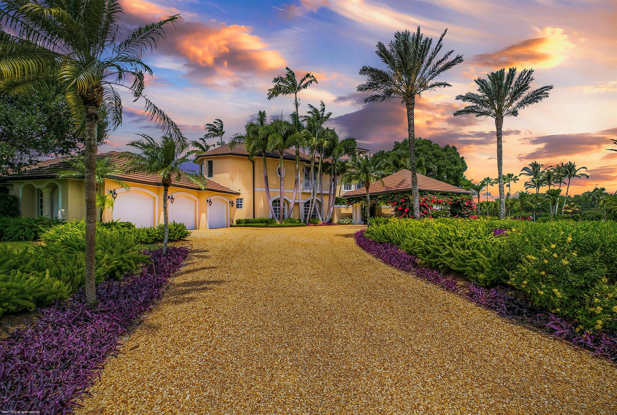 PALM BEACH POINT - Residential