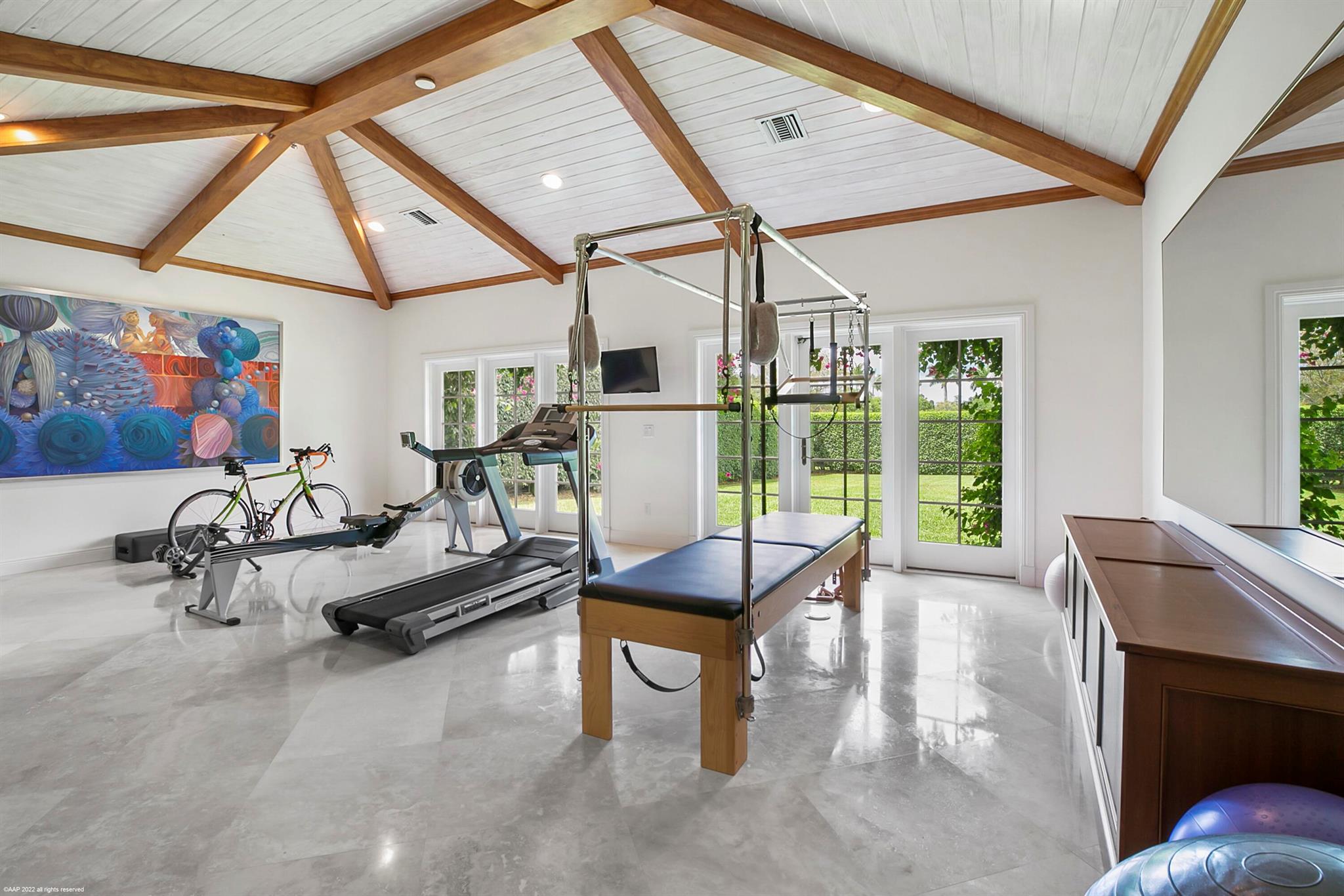 PALM BEACH POINT - Residential