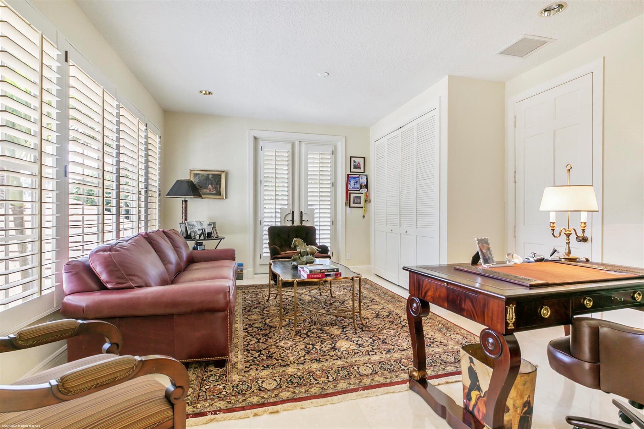 PALM BEACH POINT - Residential