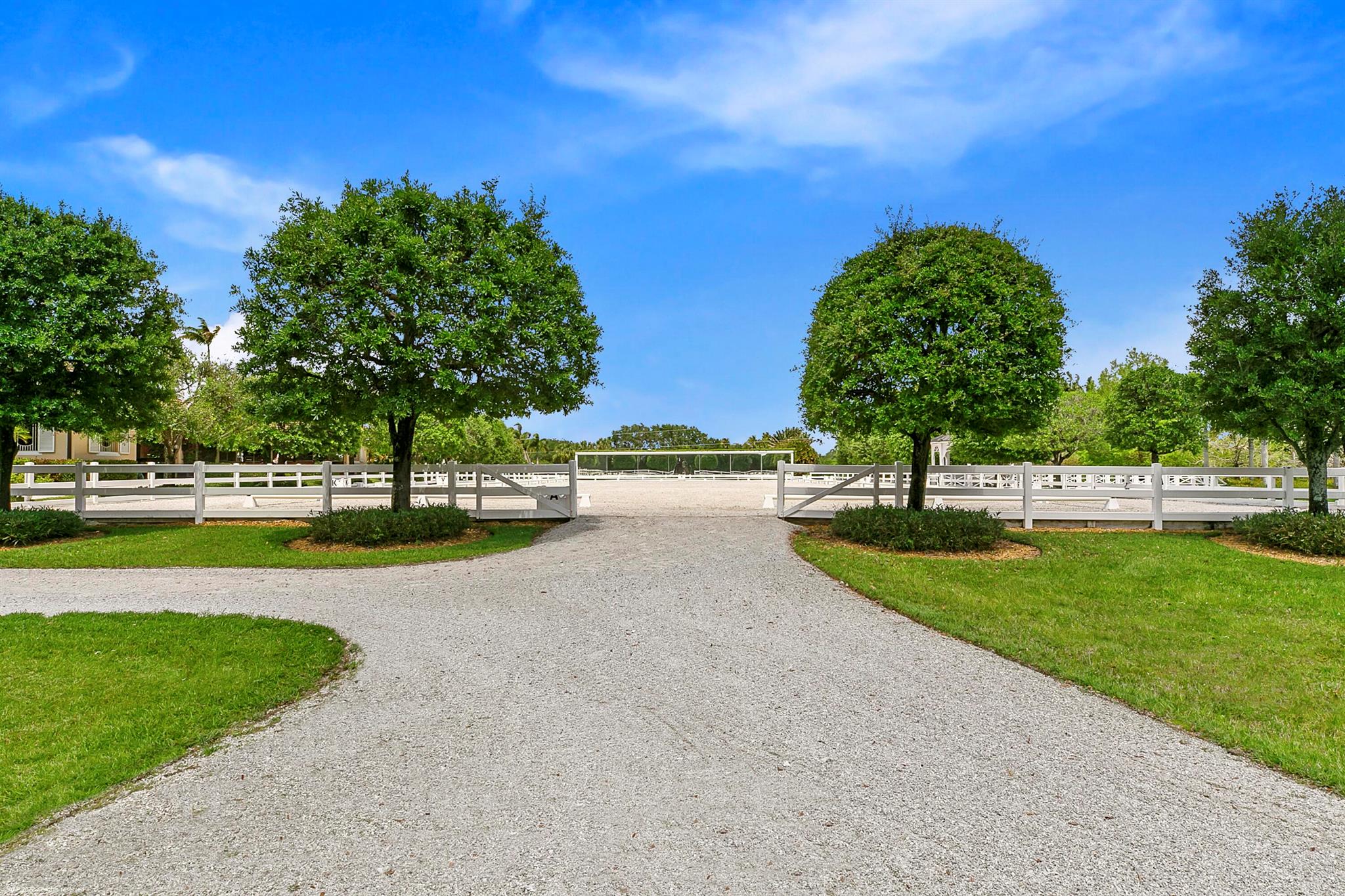 PALM BEACH POINT - Residential