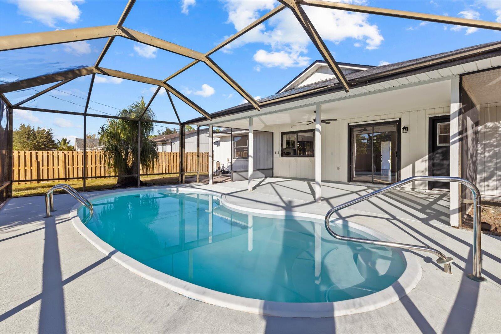 1192 SW Irving Street