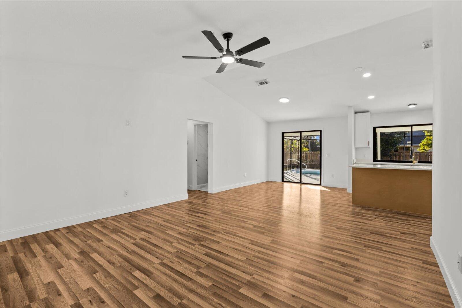 PORT ST LUCIE SECTION 4 - Residential