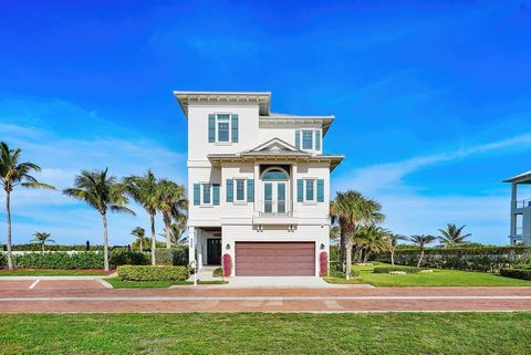 A home in Hutchinson Island