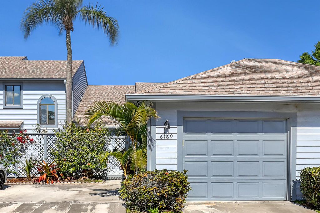 Photo of 6169 SE Georgetown Place, Hobe Sound, FL 33455 (MLS # R10965091)