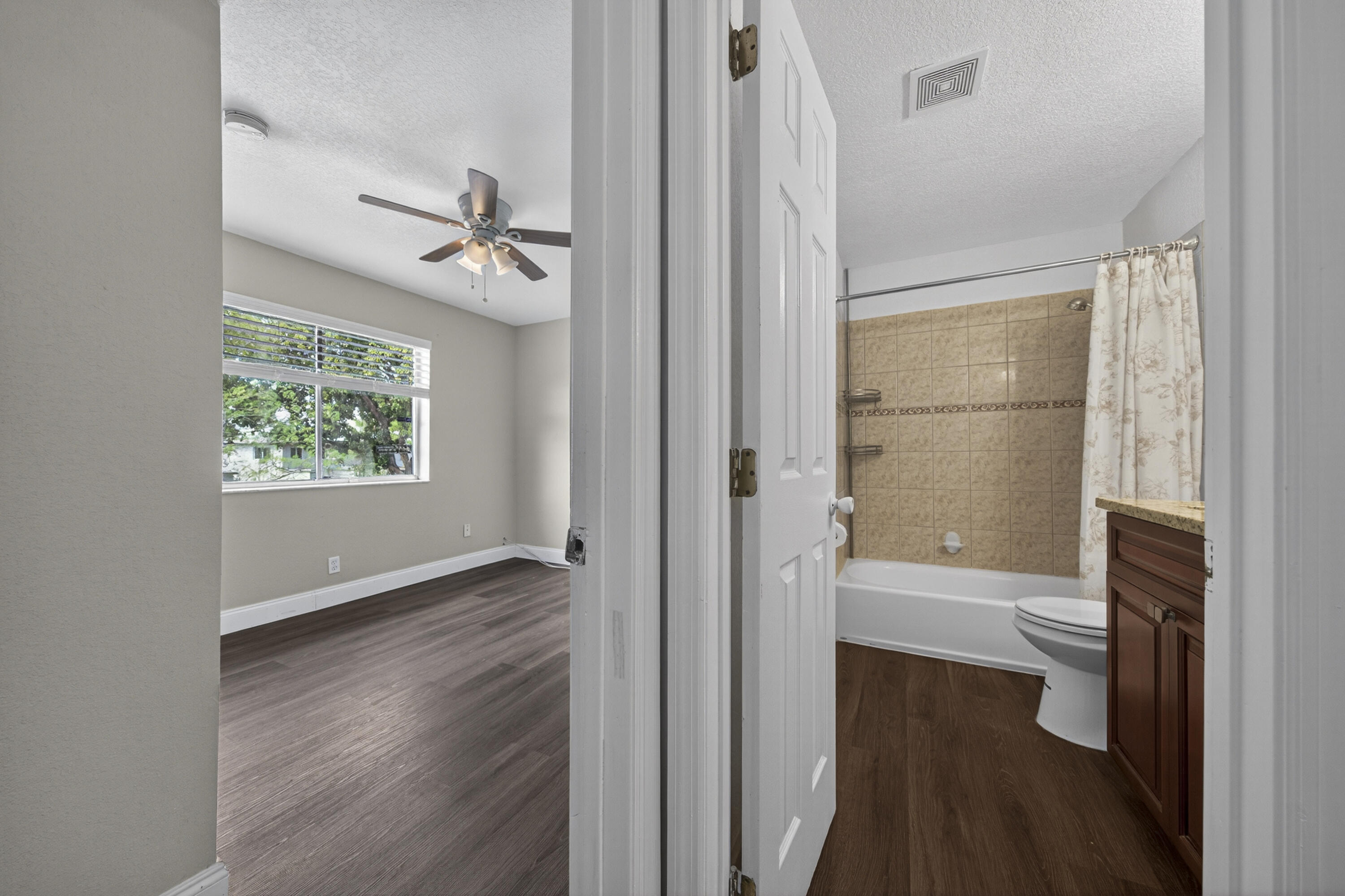 TOWNHOMES OF ORIOLE II - Residential