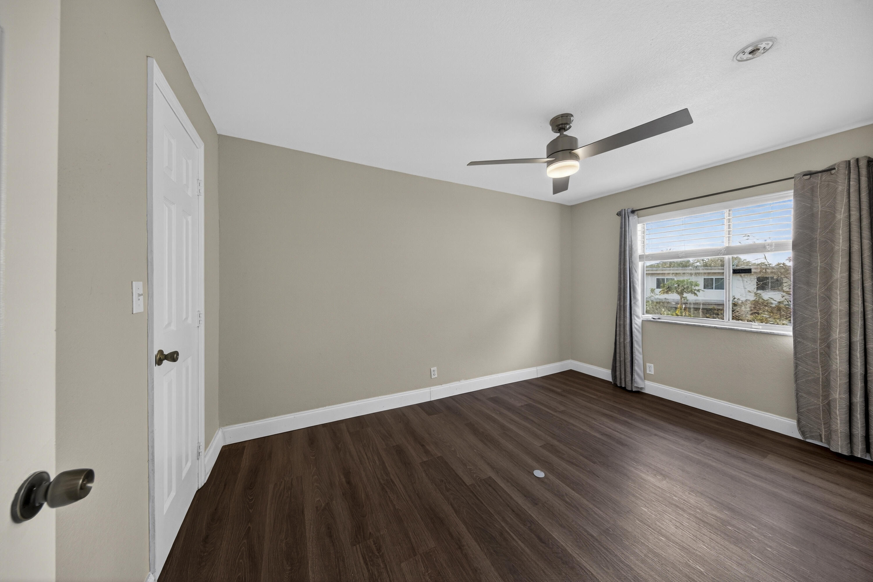 TOWNHOMES OF ORIOLE II - Residential