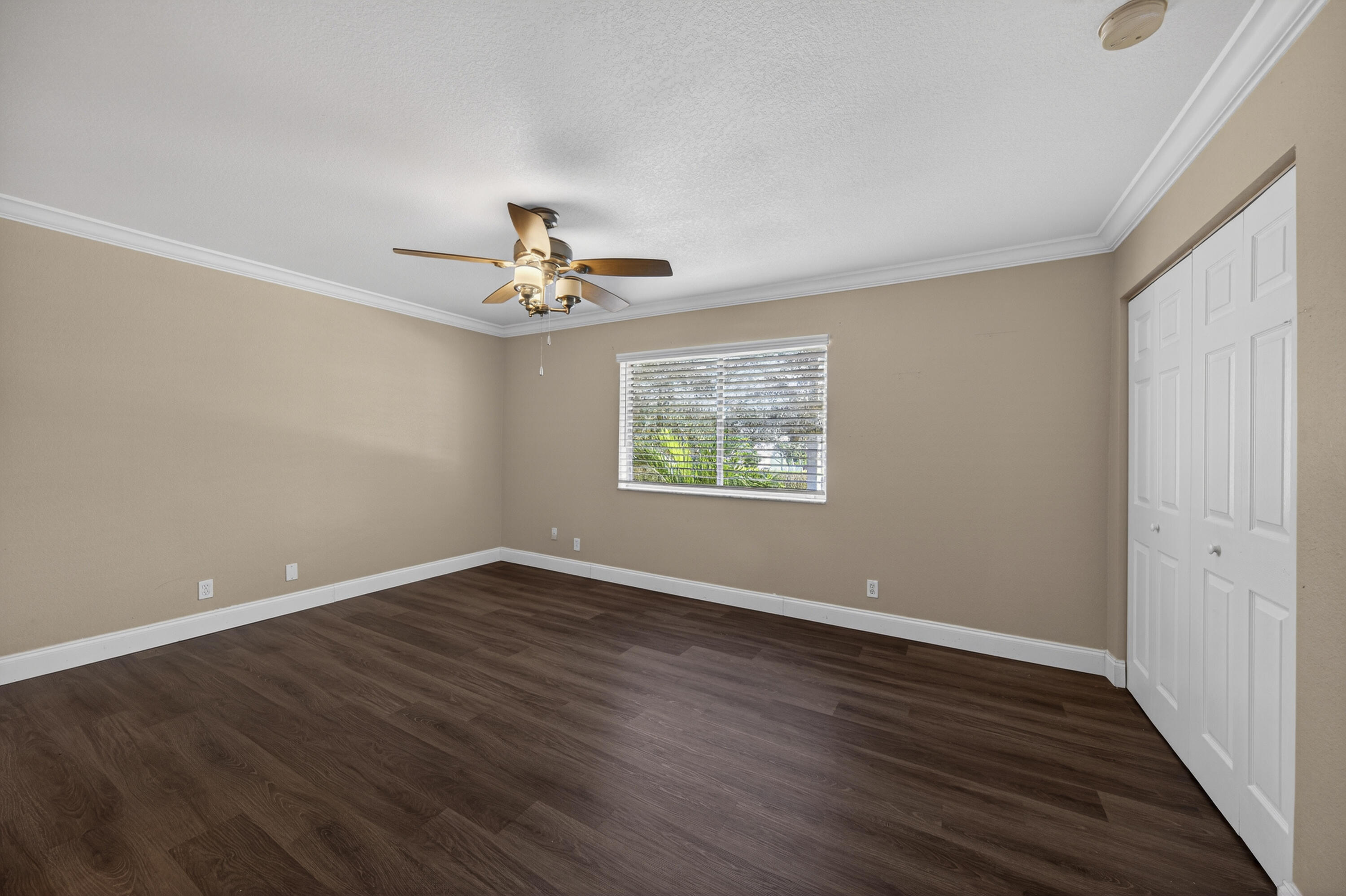 TOWNHOMES OF ORIOLE II - Residential