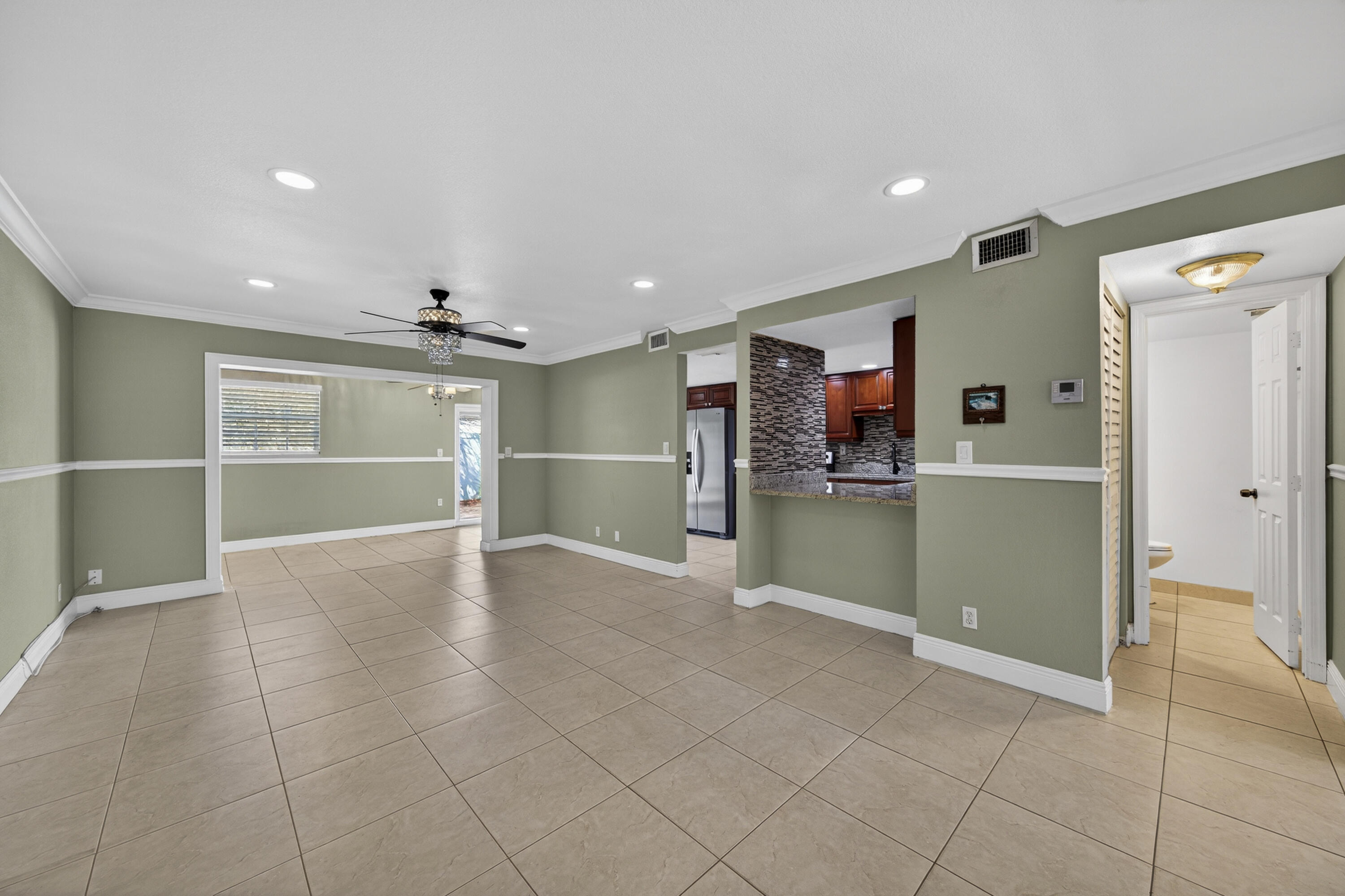 TOWNHOMES OF ORIOLE II - Residential