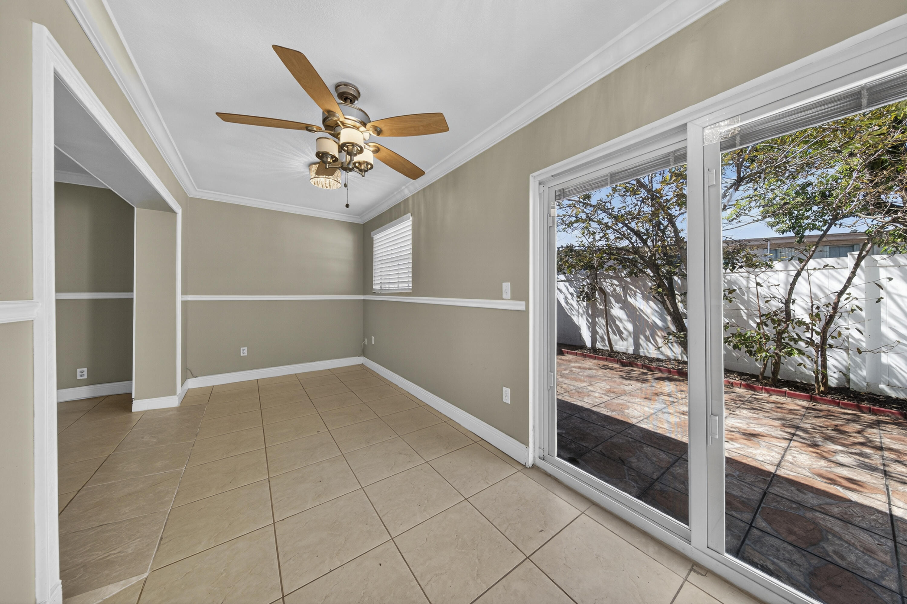 TOWNHOMES OF ORIOLE II - Residential