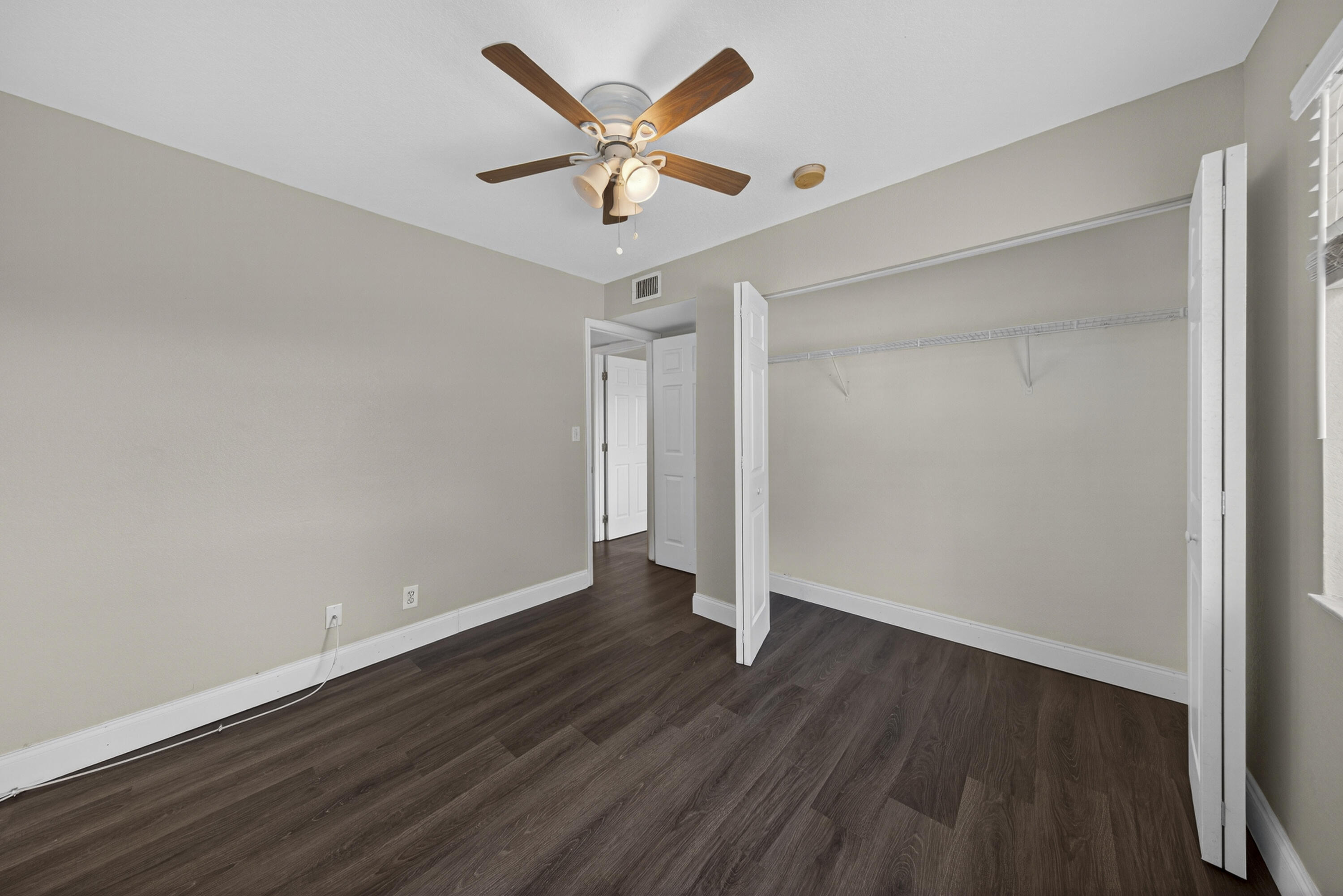 TOWNHOMES OF ORIOLE II - Residential