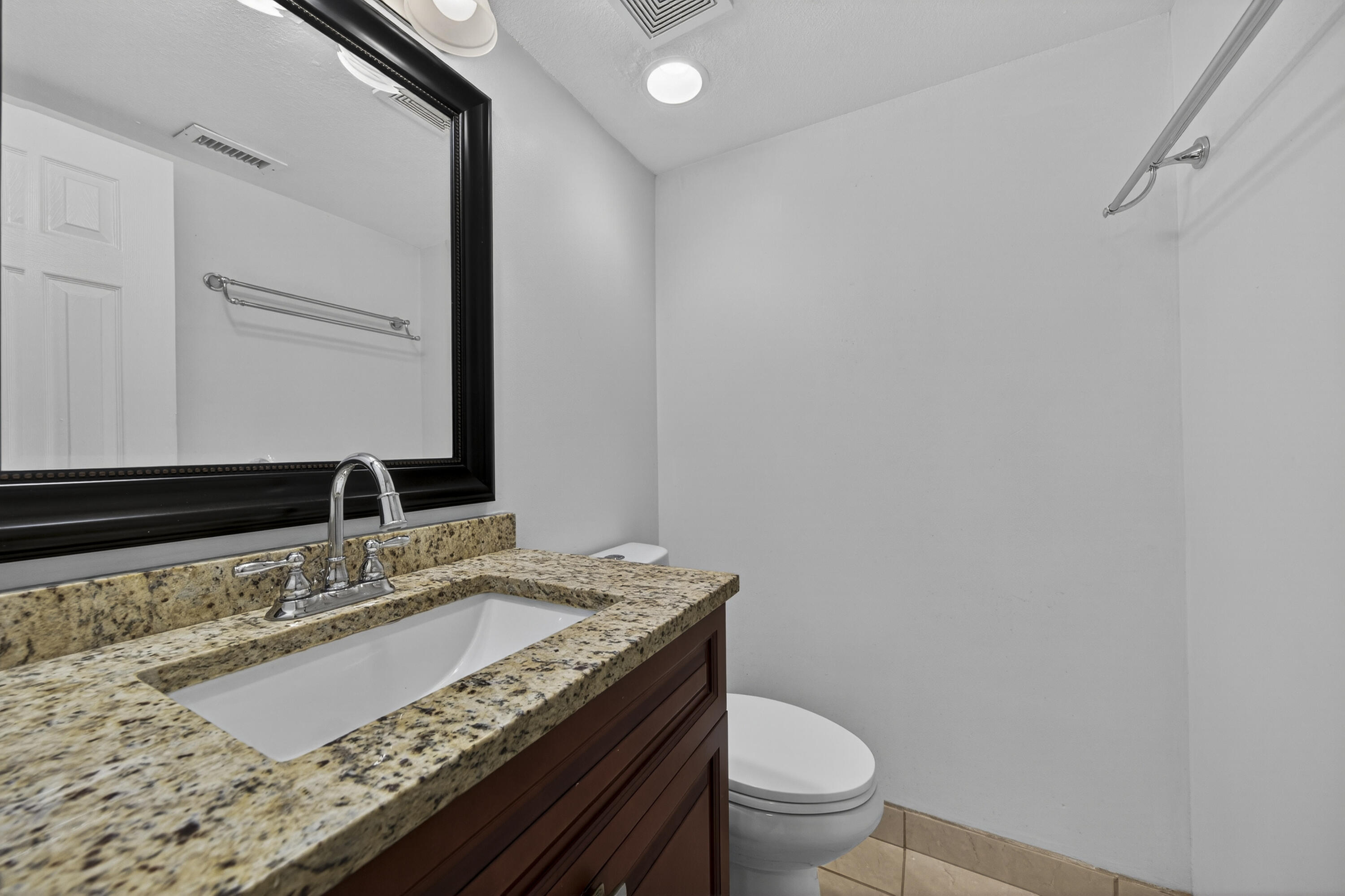 TOWNHOMES OF ORIOLE II - Residential