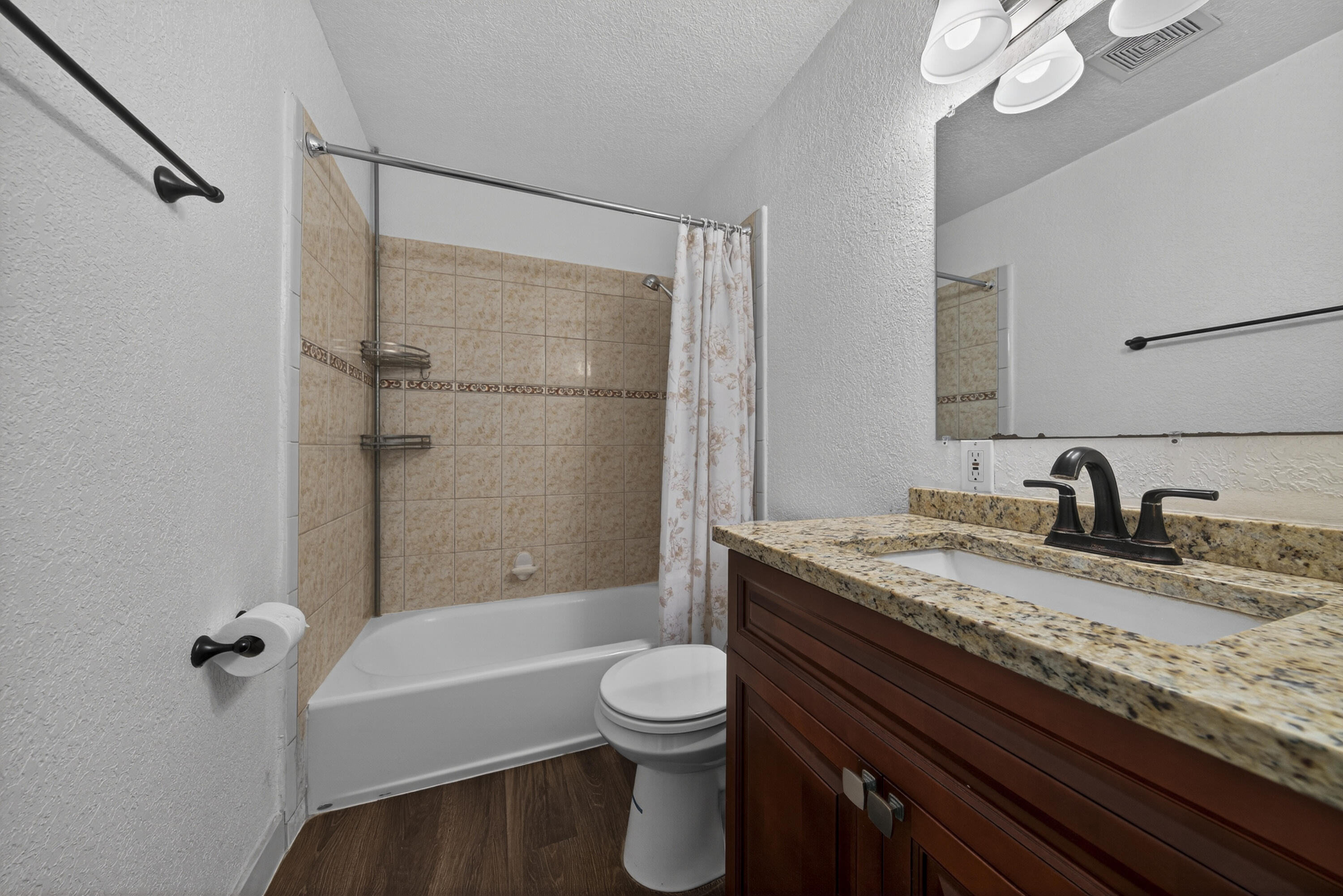 TOWNHOMES OF ORIOLE II - Residential