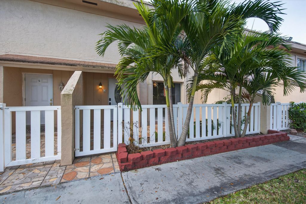 Photo of 1419 NW 80th Avenue #H, Margate, FL 33063 (MLS # R11163635)