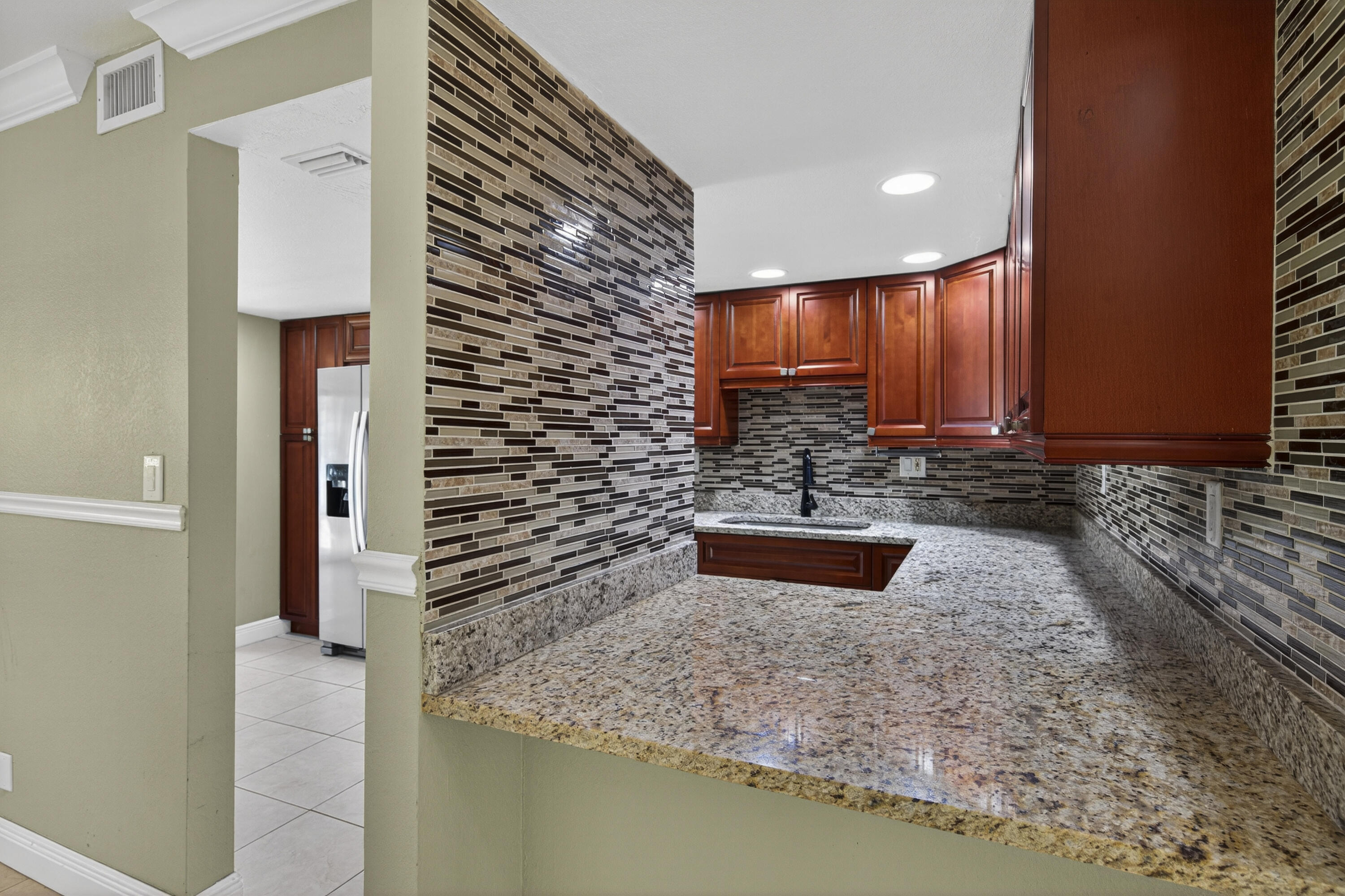 TOWNHOMES OF ORIOLE II - Residential