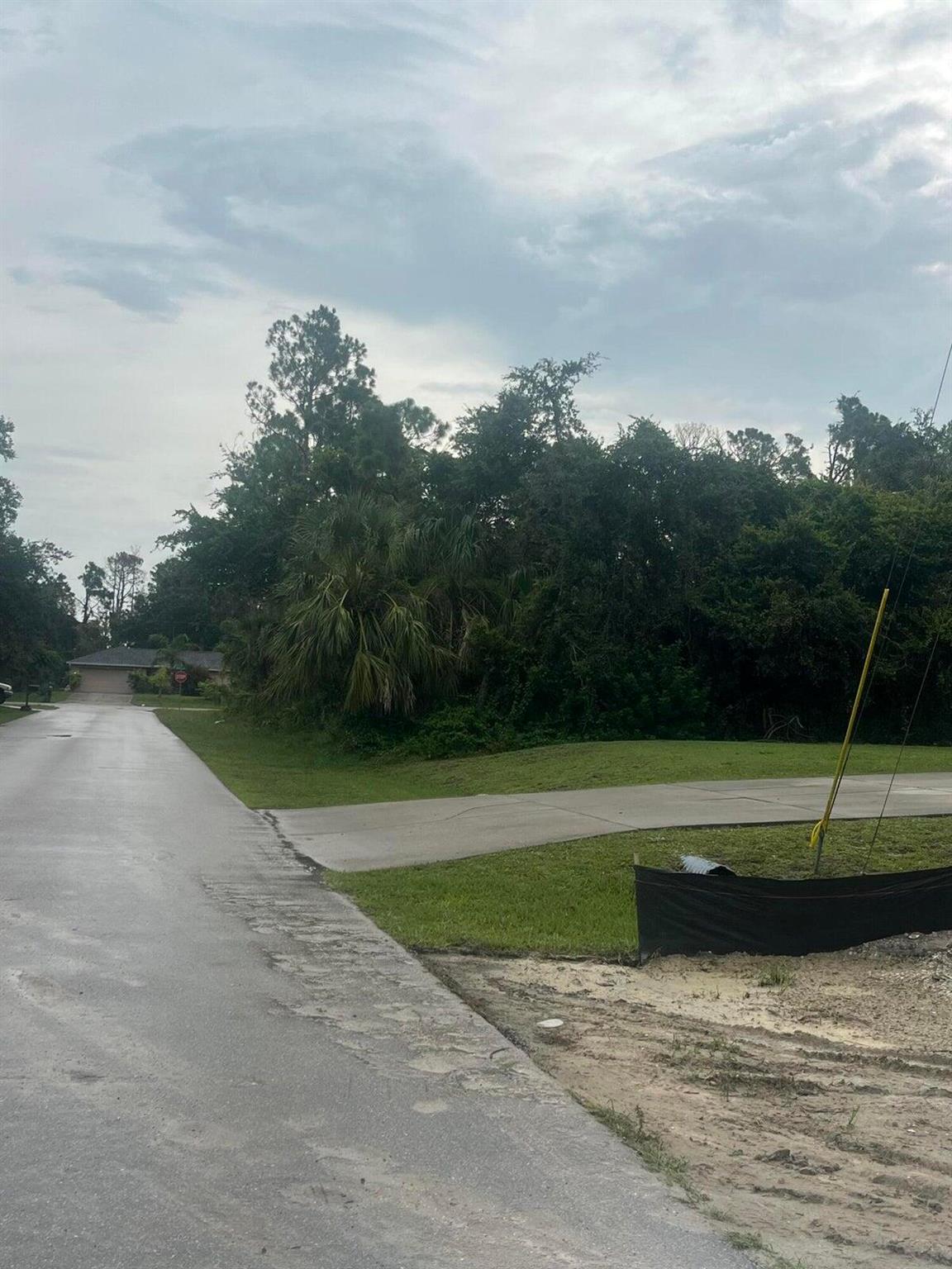 PORT CHARLOTTE SUB 07 - Land