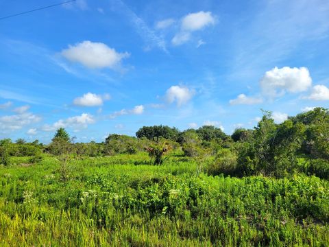 21815 NW 276th Street Okeechobee FL 34972